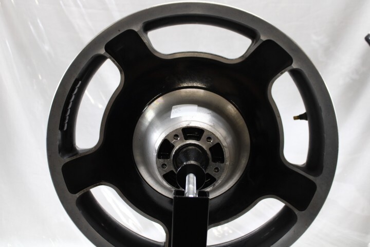 OEM Harley Davidson Front Wheel 17\ OEM Harley Davidson Front Wheel 17\