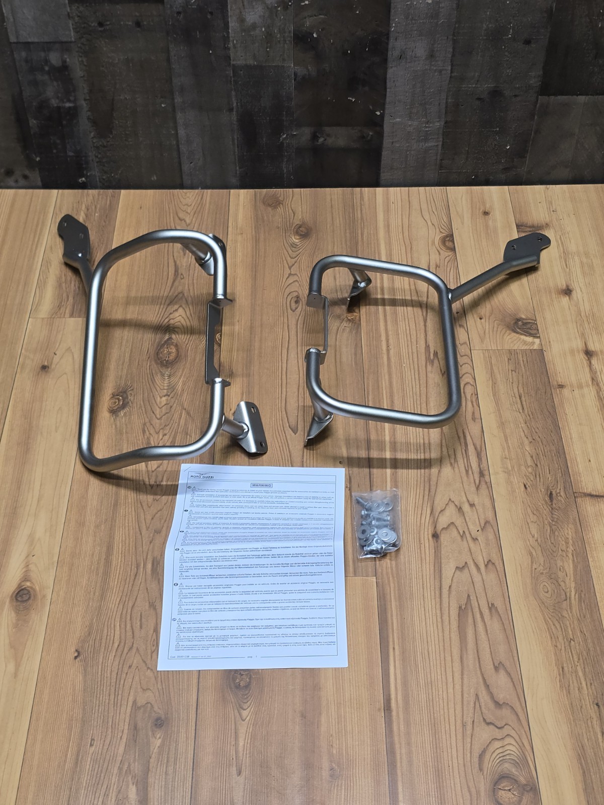19-23 Moto Guzzi V85 TT Side Pannier Storage Luggage Saddlebag Racks Brackets 19-23 Moto Guzzi V85 TT Side Pannier Storage Luggage Saddlebag Racks Brackets