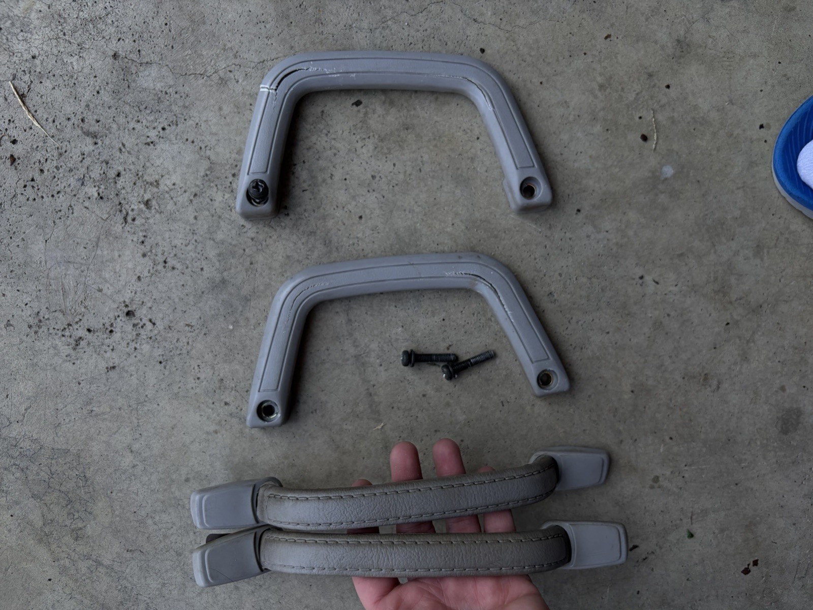 Mitsubishi Montero Gen 1 Interior Grab Handle Set Of 4 Light Gray