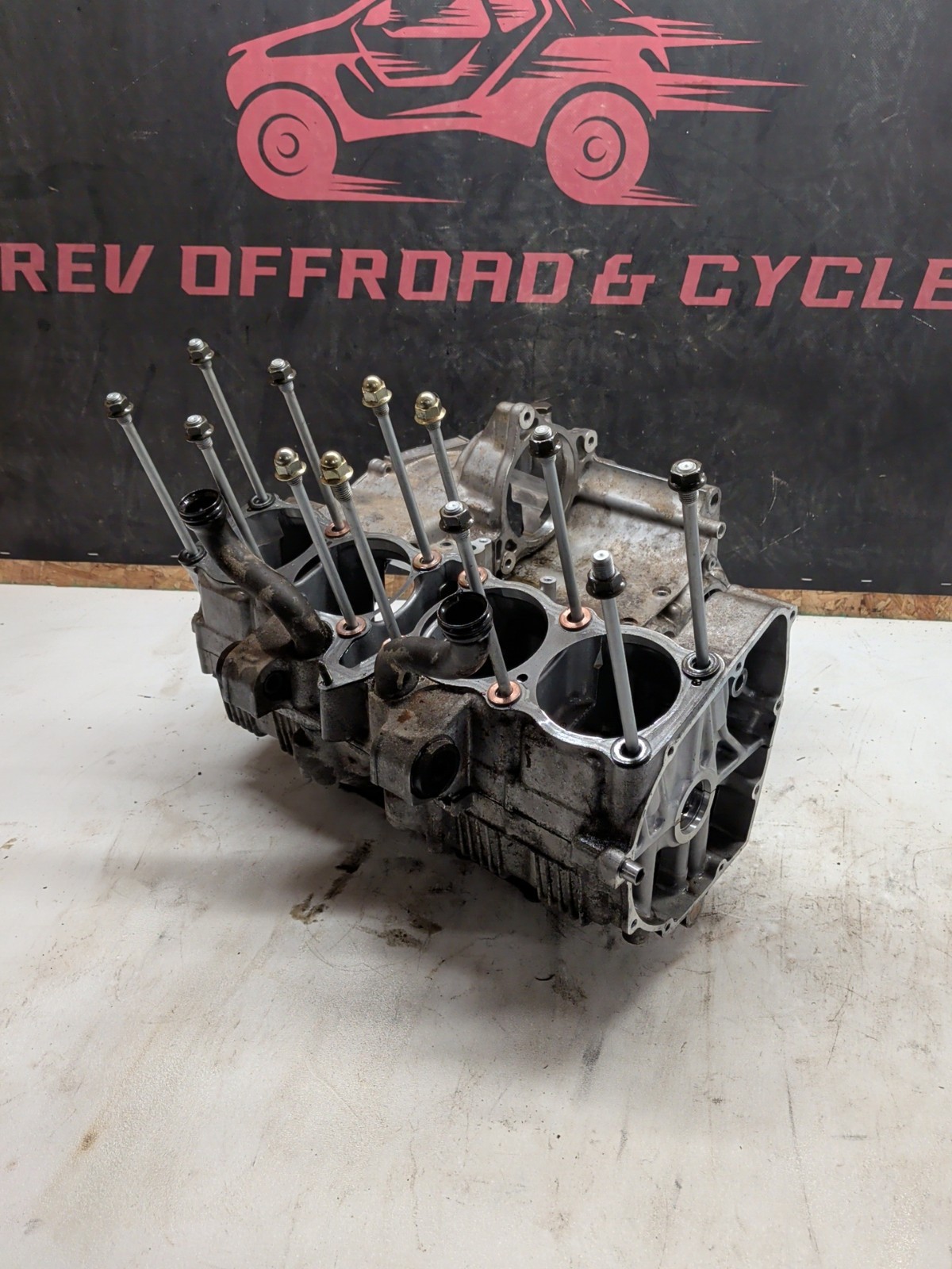 1998-2006 Suzuki Katana 600 Engine Crank cases Left & Right