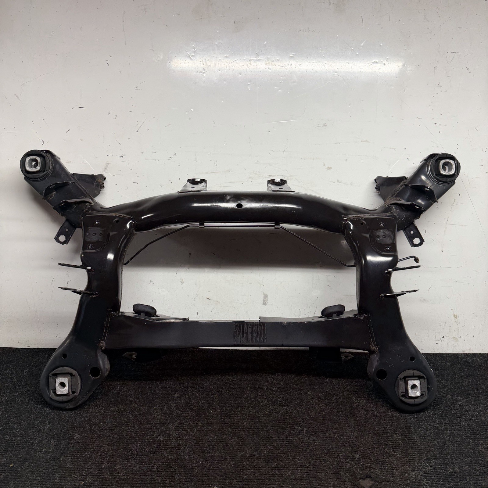 ☑️ 07-13 BMW E90 E92 E93 335I Rear Axle Subframe Crossmember Cradle Carrier OEM ☑️ 07-13 BMW E90 E92 E93 335I Rear Axle Subframe Crossmember Cradle Carrier OEM