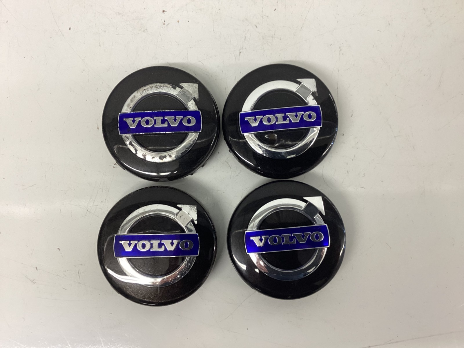 Volvo Black Center Cap Set 31400452 S60 V70 XC70 S80 XC90 XC60 S40 V50 C70 C30