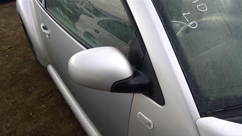 2000-2003 Volkswagen Beetle Right Passenger Side View Power Mirror Door Silver