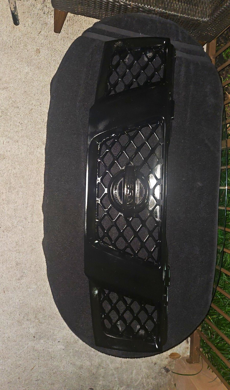 2008-2015 Nissan Armada Front Upper Grill 2008-2015 Nissan Armada Front Upper Grill