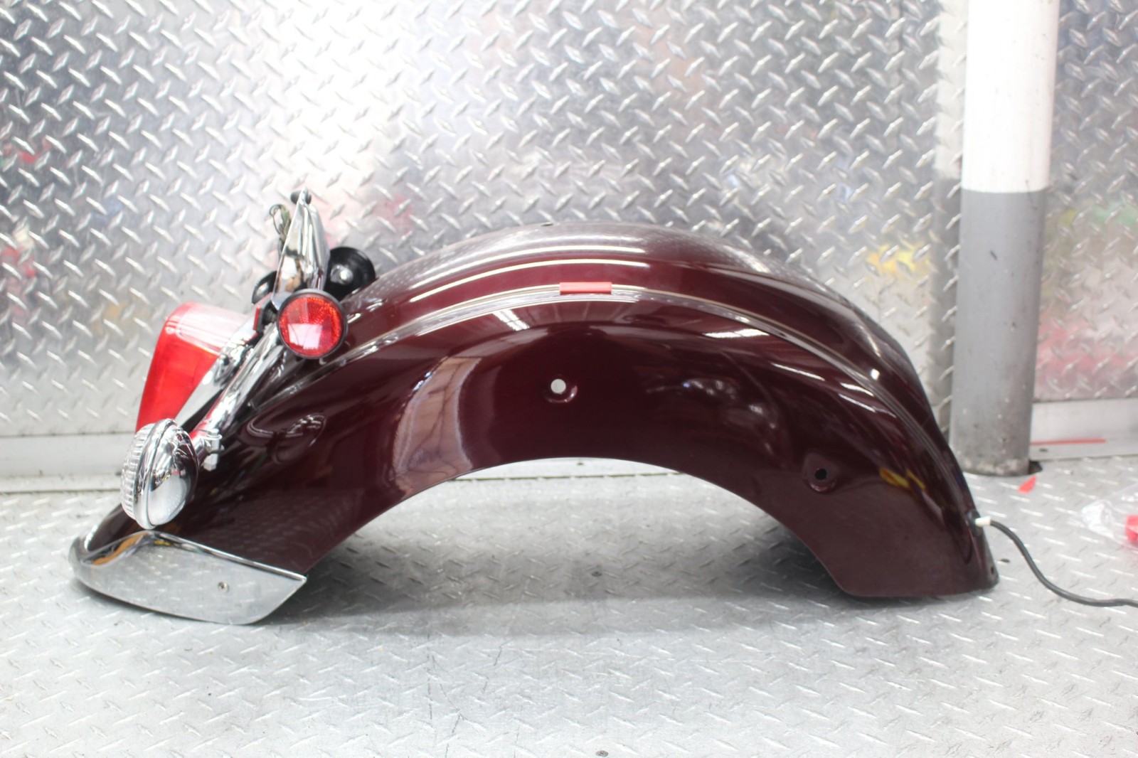 2007 YAMAHA V STAR 1100 XVS1100 CLASSIC REAR FENDER TAILLIGHT 5EL-Y2161-1H-P7 2007 YAMAHA V STAR 1100 XVS1100 CLASSIC REAR FENDER TAILLIGHT 5EL-Y2161-1H-P7