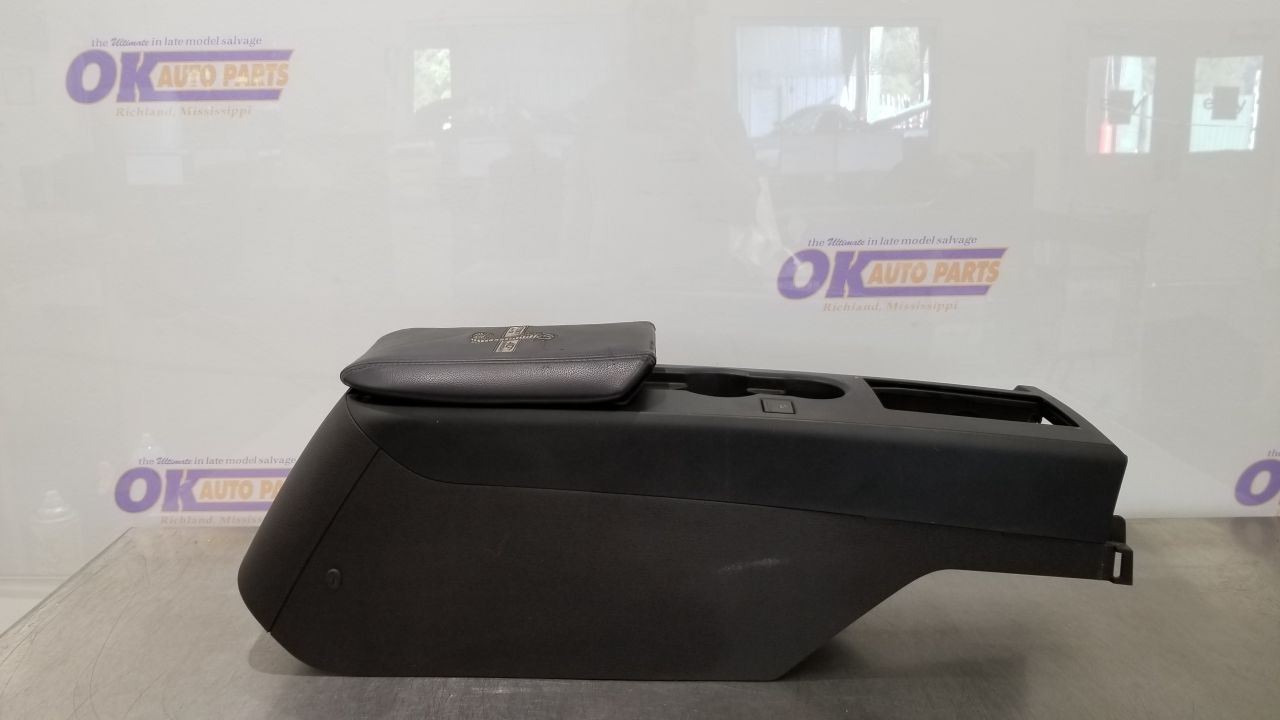 08 FORD MUSTANG SHELBY GT500 MT FRONT FLOOR CENTER CONSOLE BLACK