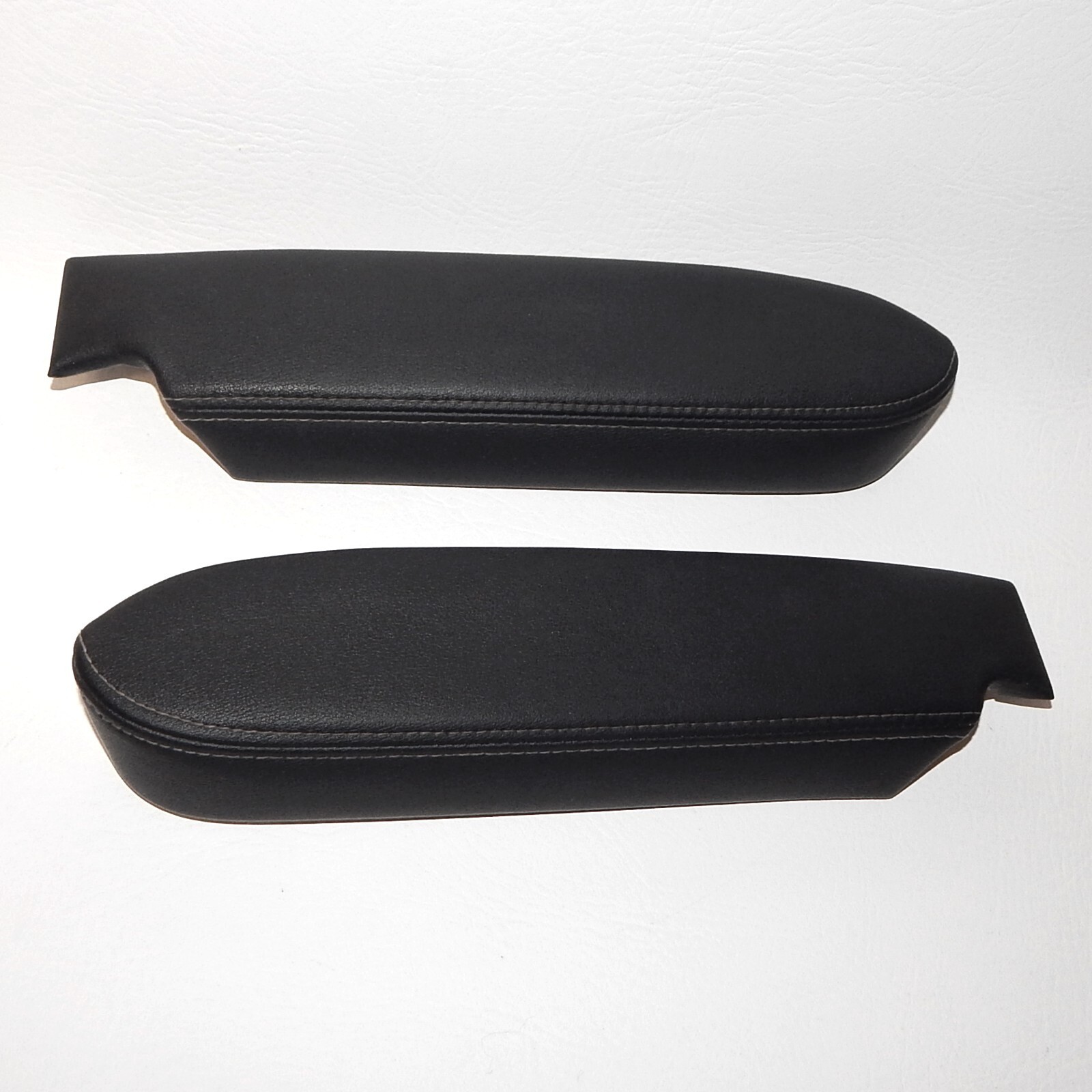 2001-2006 MITSUBISHI MONTERO Front Door Armrest Left + Right Side Black Leather