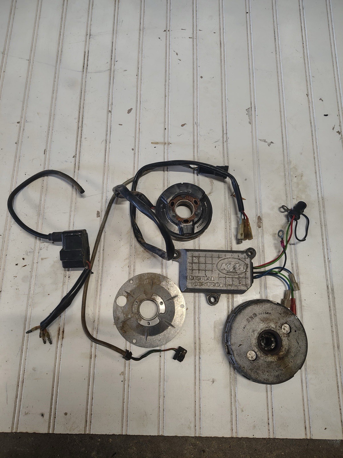 1987 KTM250MX Ignition Stator Generator Coil Cdi Box KTM 250MX 250 87 MX pickup 1987 KTM250MX Ignition Stator Generator Coil Cdi Box KTM 250MX 250 87 MX pickup