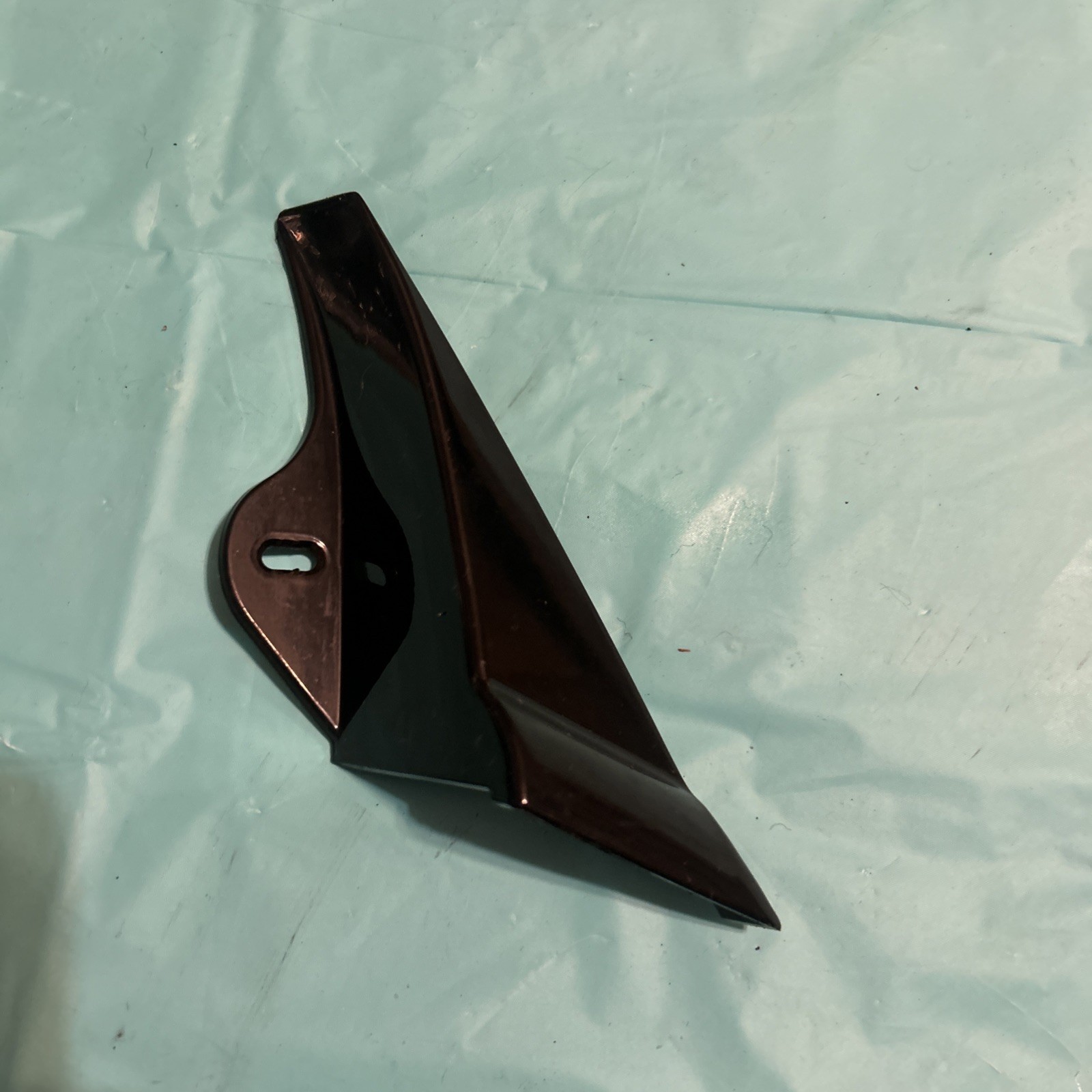 96 97 98 99 SATURN S SERIES RIGHT PASSENGER FENDER MOLDING TRIM OEM RF BODY OEM 96 97 98 99 SATURN S SERIES RIGHT PASSENGER FENDER MOLDING TRIM OEM RF BODY OEM