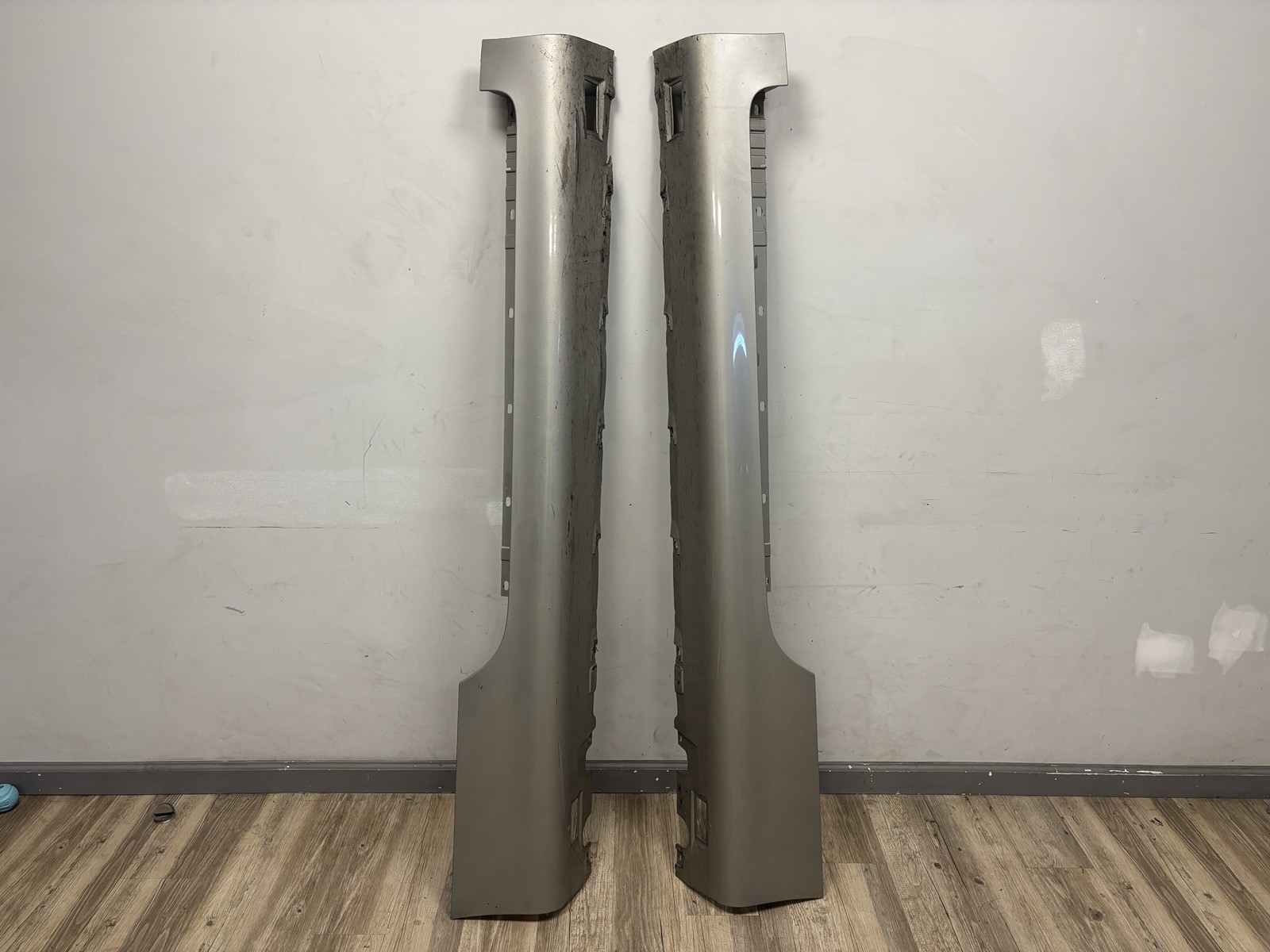 07-14 Audi TT Mk2 Side Skirt Rocker Panel Pair L & R USED OEM Silver