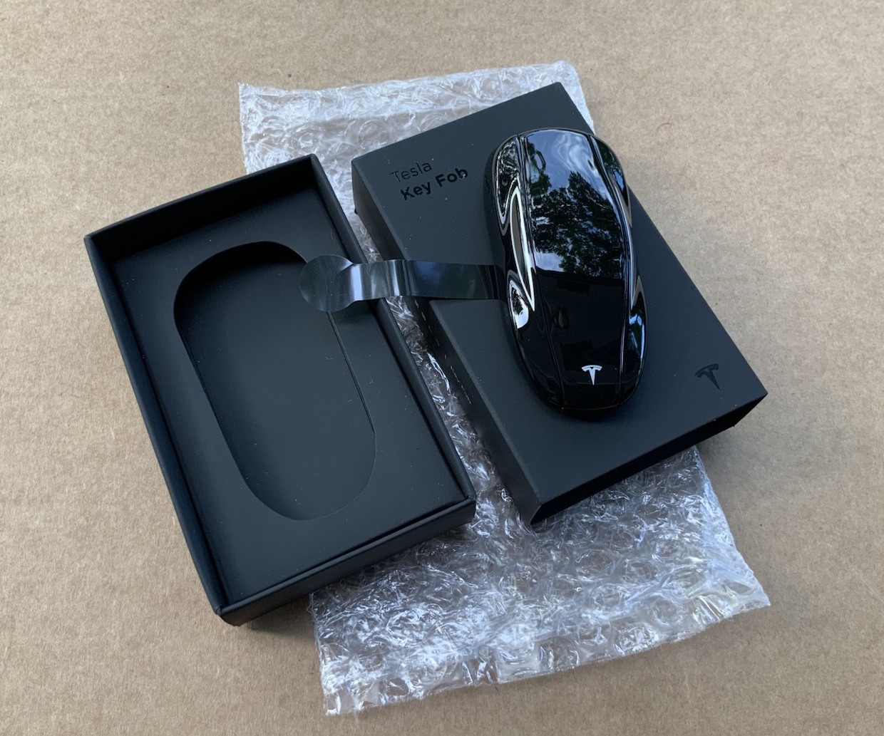 OEM TESLA Model 3 Y X 2017-2025 Smart Key Fob keyfob 1819445-00-B New OEM TESLA Model 3 Y X 2017-2025 Smart Key Fob keyfob 1819445-00-B New