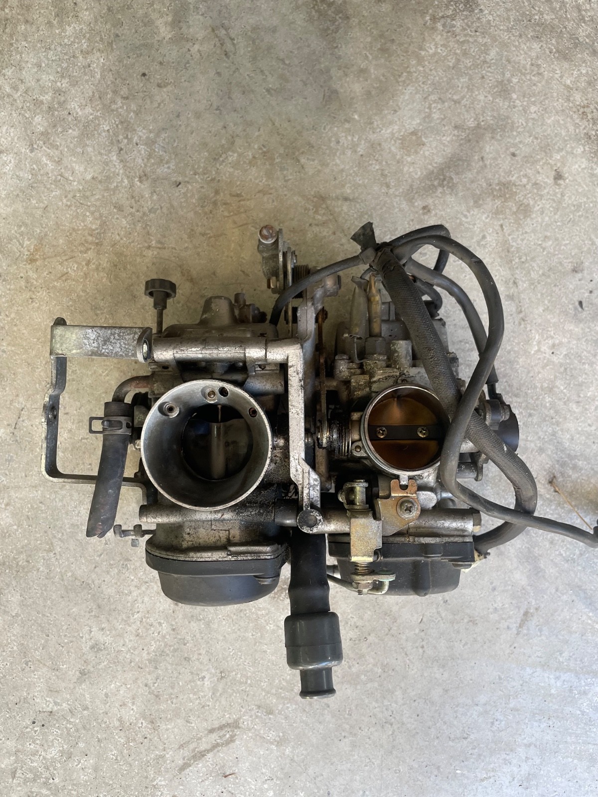 99-09 1999 2009 Yamaha V Star 1100 Silverado Carburetors Carbs Carburetor Oem E2 99-09 1999 2009 Yamaha V Star 1100 Silverado Carburetors Carbs Carburetor Oem E2
