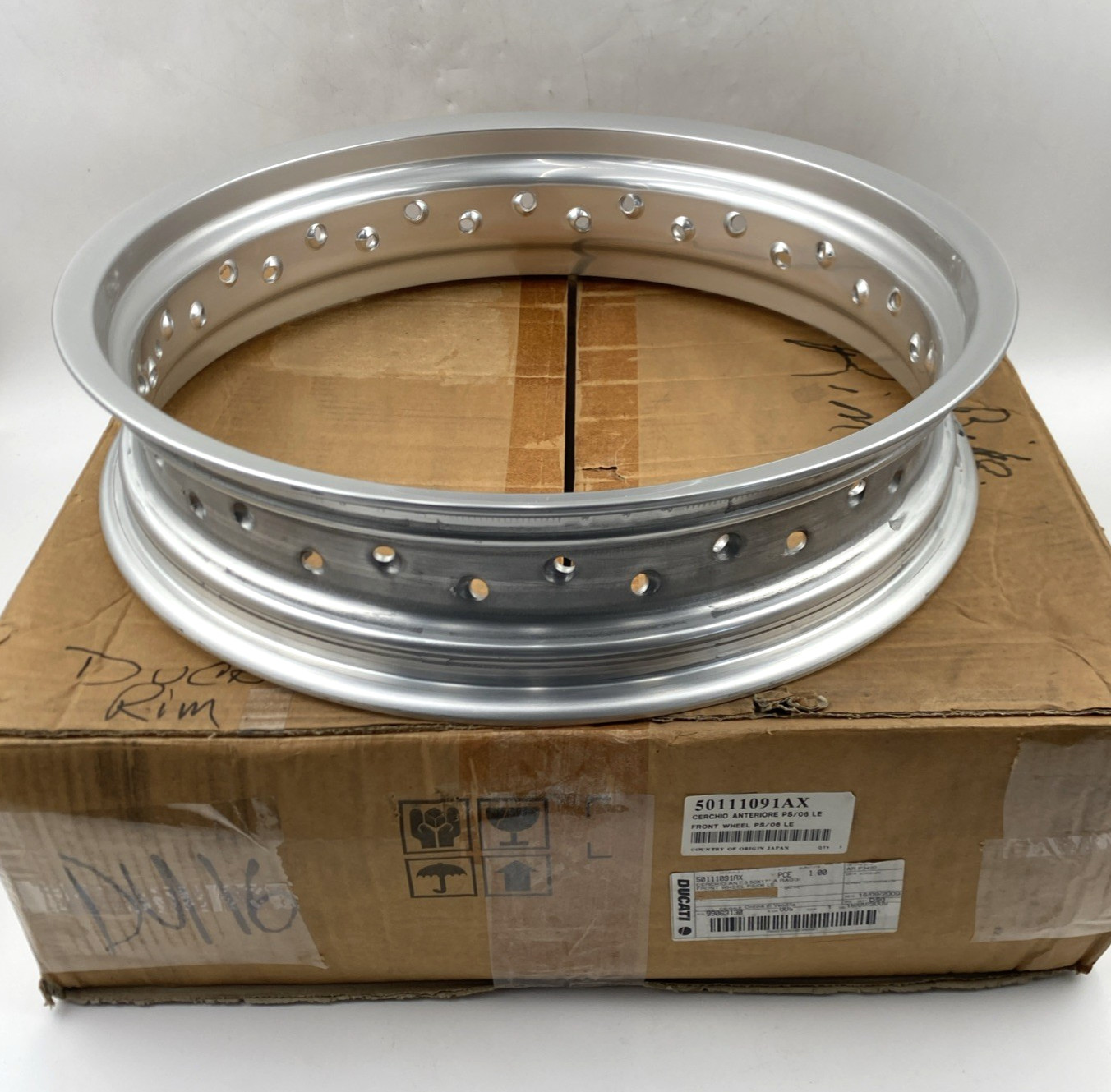 OEM Ducati 50111091A Genuine Front Wheel Rim 06-08 Sport Classic 1000 Paul Smart OEM Ducati 50111091A Genuine Front Wheel Rim 06-08 Sport Classic 1000 Paul Smart