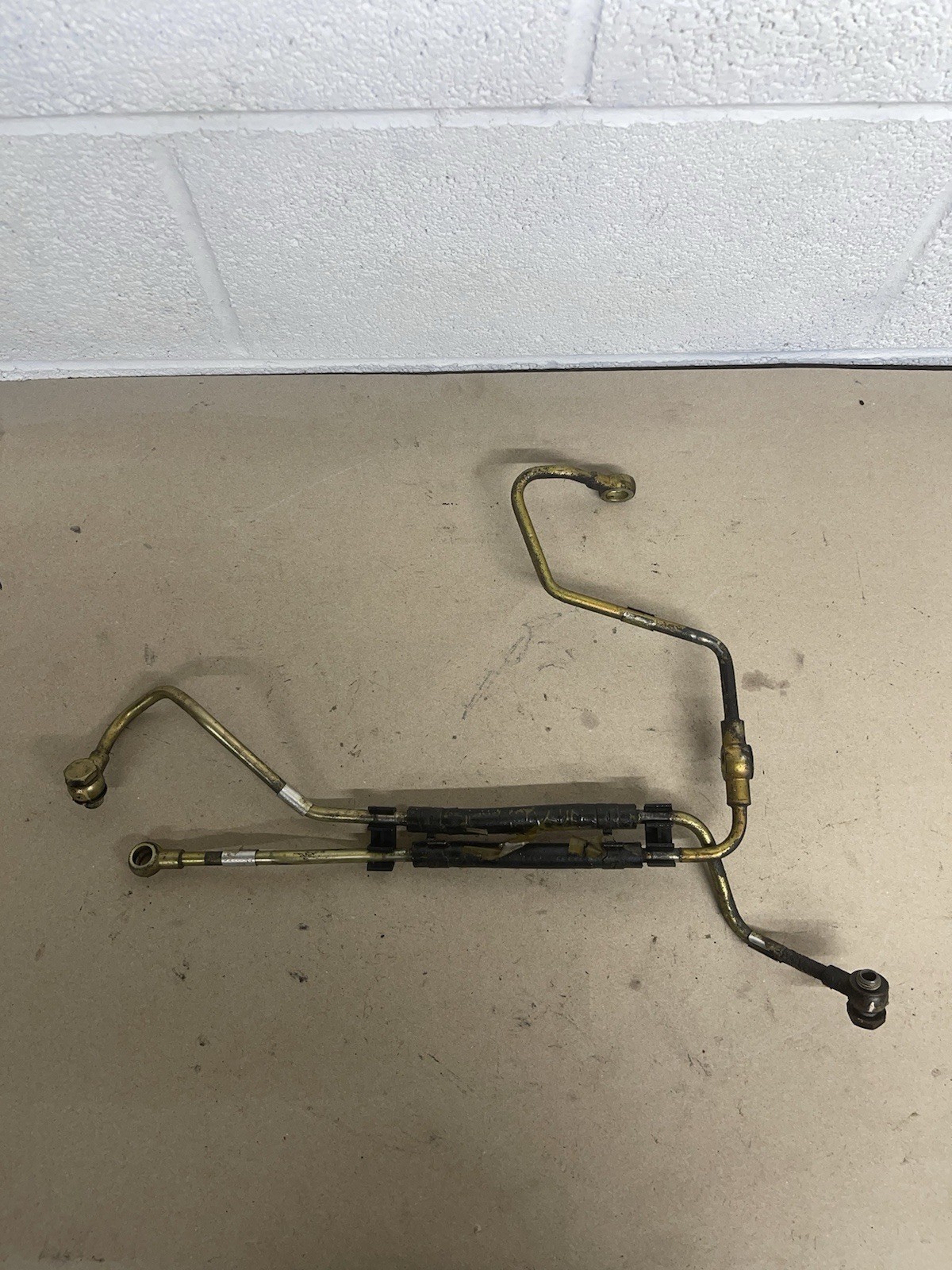 2003-2007 Dodge Ram 2500 5.9L Cummins CP3 Return Lines 5086753 3957139 2003-2007 Dodge Ram 2500 5.9L Cummins CP3 Return Lines 5086753 3957139