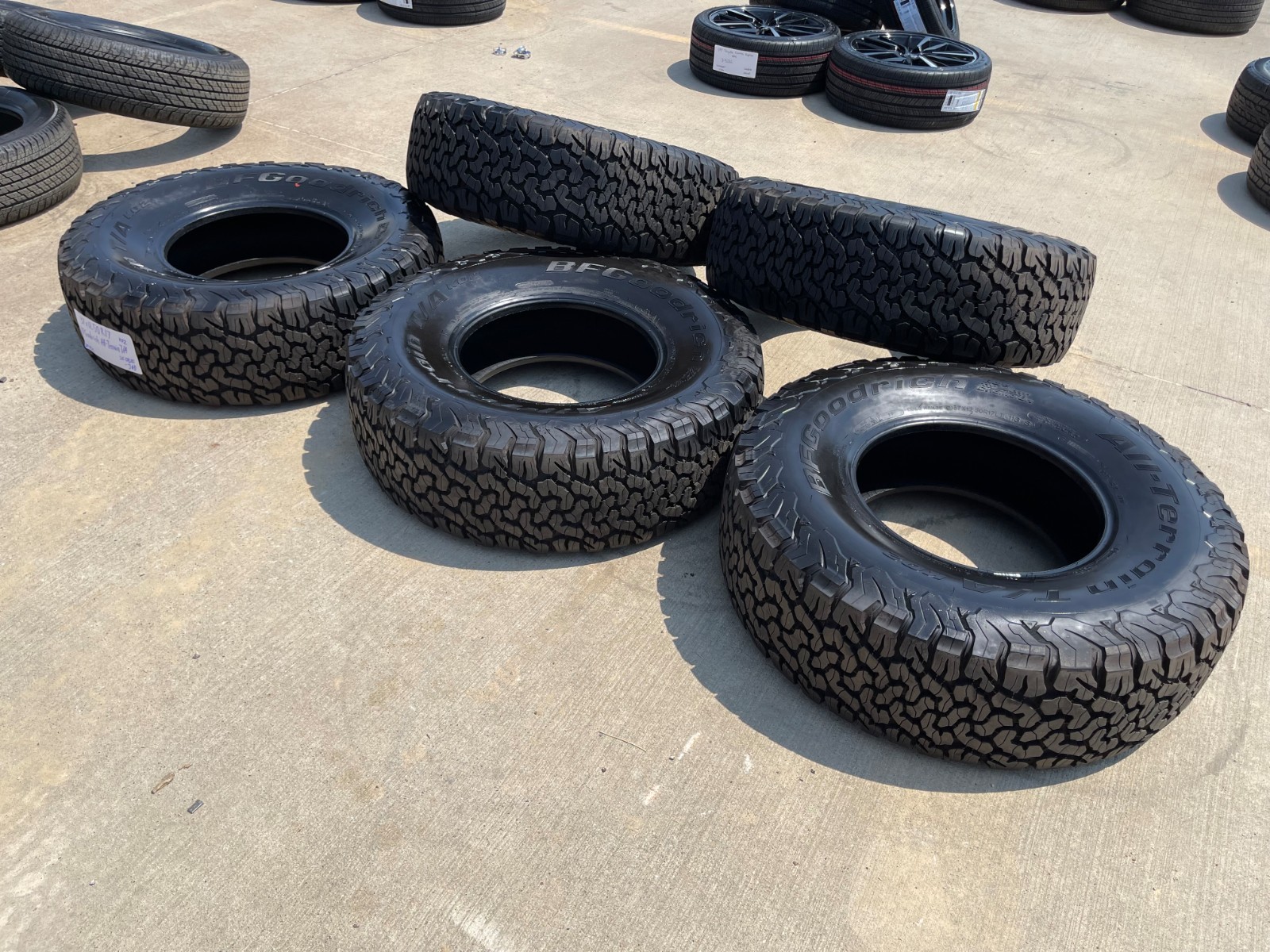 (5) 37x12.5x17 BFG KO2 A/T tires F-150 Sierra Tahoe Silverado 37\