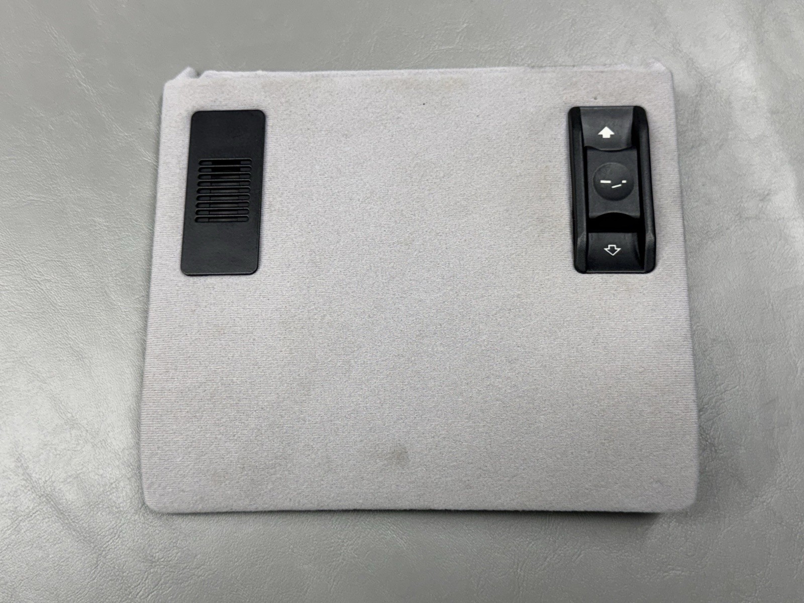 01-06 BMW E46 330Ci Coupe Overhead Console Sunroof Switch Cover Panel Trim OEM 01-06 BMW E46 330Ci Coupe Overhead Console Sunroof Switch Cover Panel Trim OEM