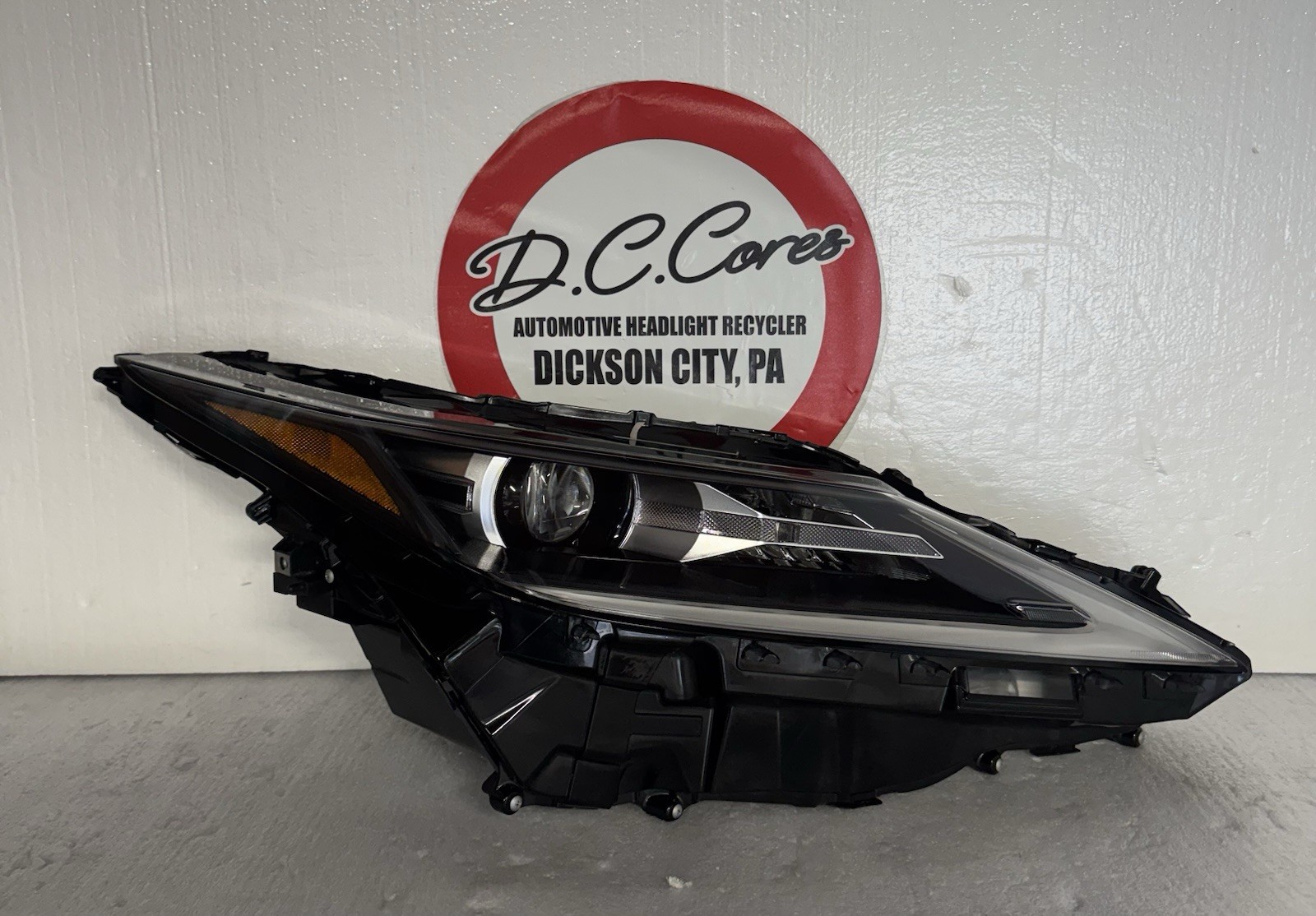 🌟NEW🌟DAMAGED🌟NON OEM🌟20-22 Lexus RX Right Side Single Beam LED Headlight
