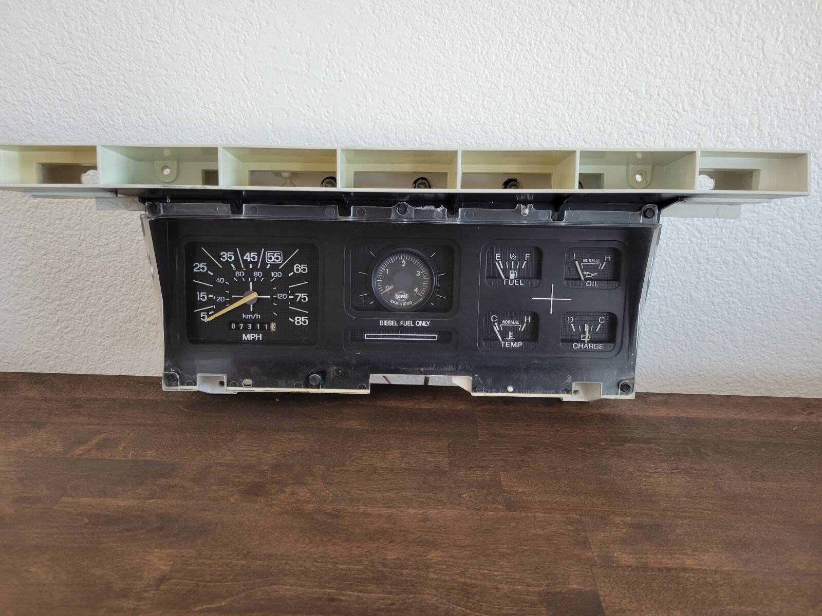 83 86 Ford Truck F250 F350 DIESEL Tach Gauge Dash Cluster Assembly 6.9IDI Manual
