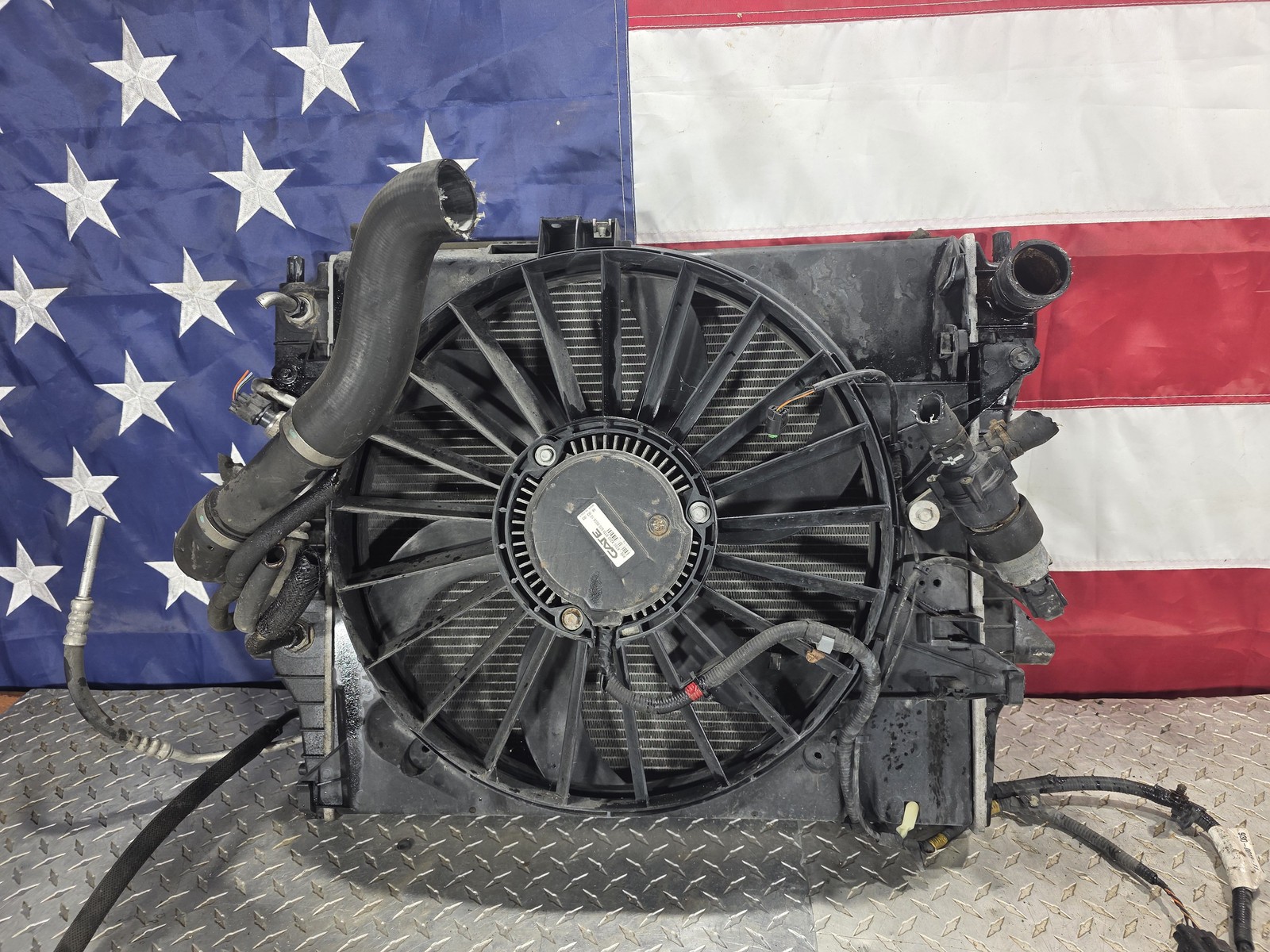04-09 JAGUAR XJ8 VANDEN PLAS XJR ELECTRIC COOLING FAN COMPLETE