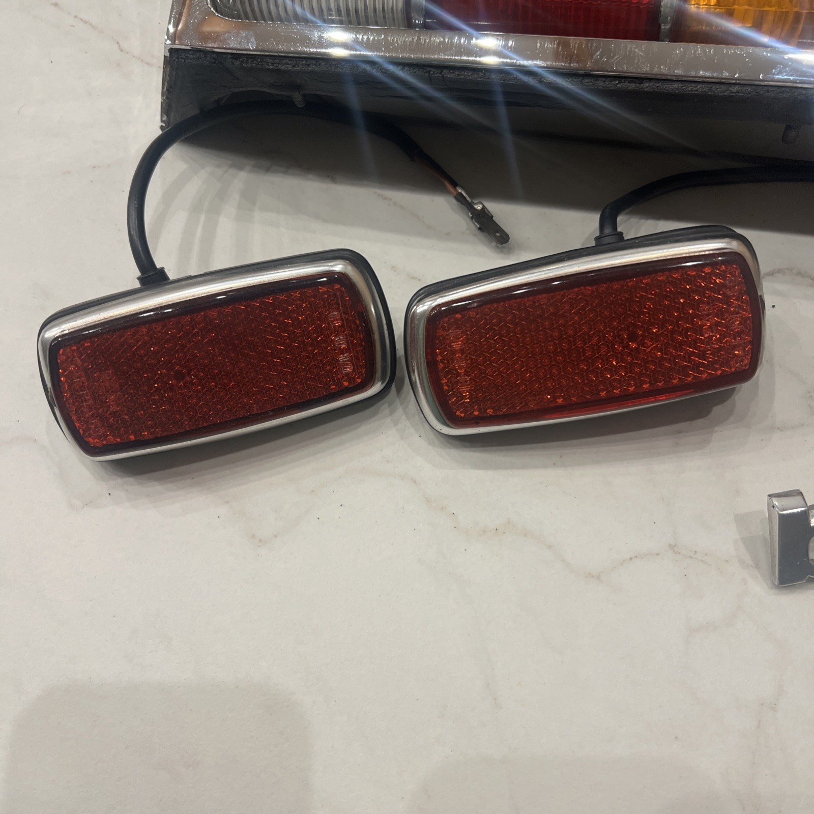 1972-1976 BMW 3.0 E3 Bavaria FrontSide Marker Lights 1972-1976 BMW 3.0 E3 Bavaria FrontSide Marker Lights