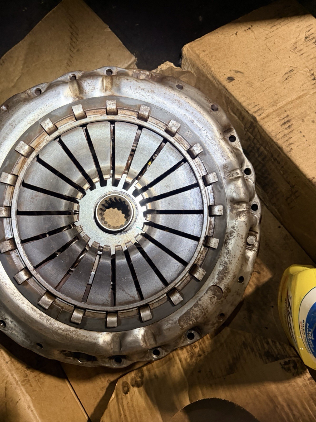 Barely Used Eaton 430mm Clutch Eaton clutch assembly: 160501-43 Barely Used Eaton 430mm Clutch Eaton clutch assembly: 160501-43