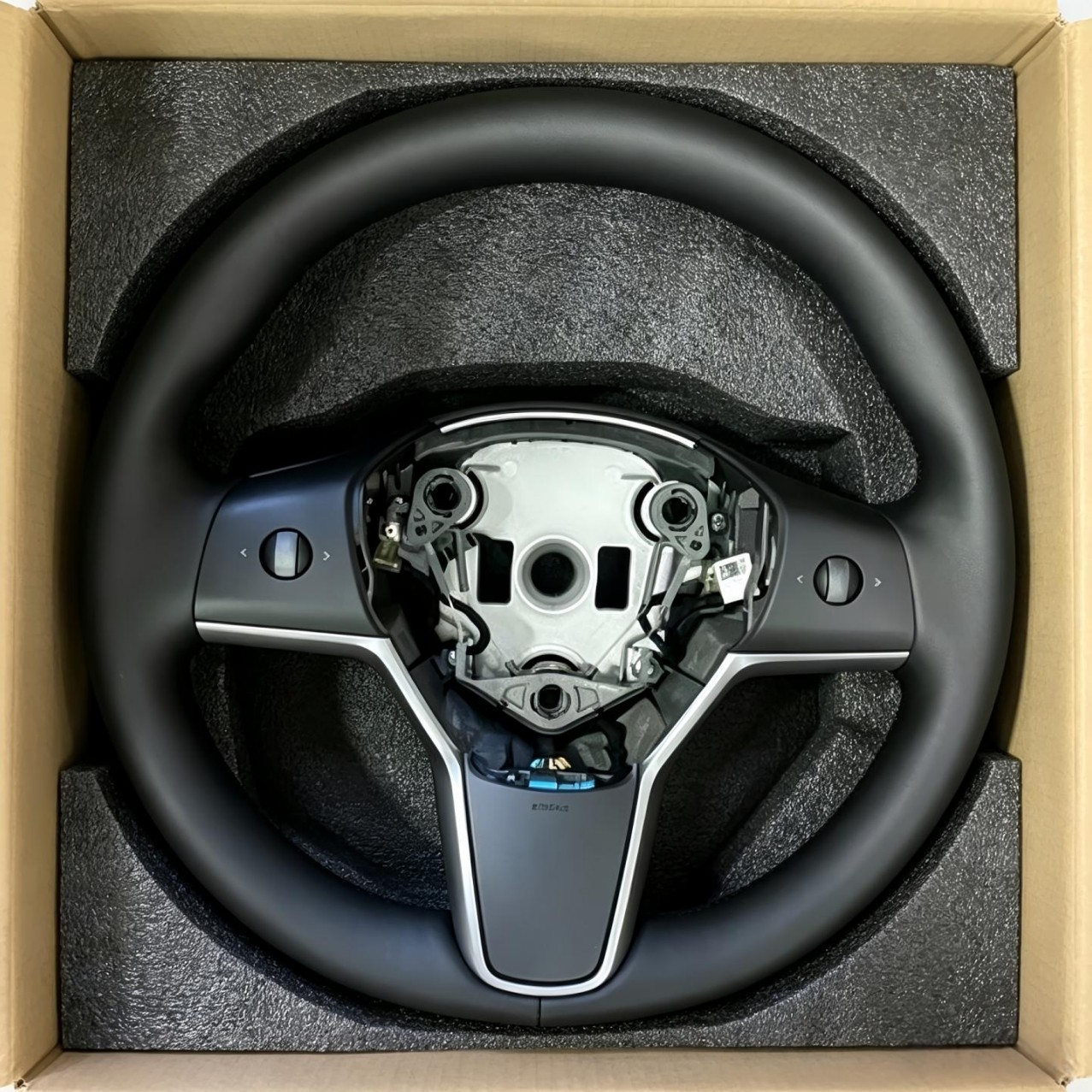 OEM Heated Leather Steering Wheel 1490214-00-B Fits Tesla Model 3 Y