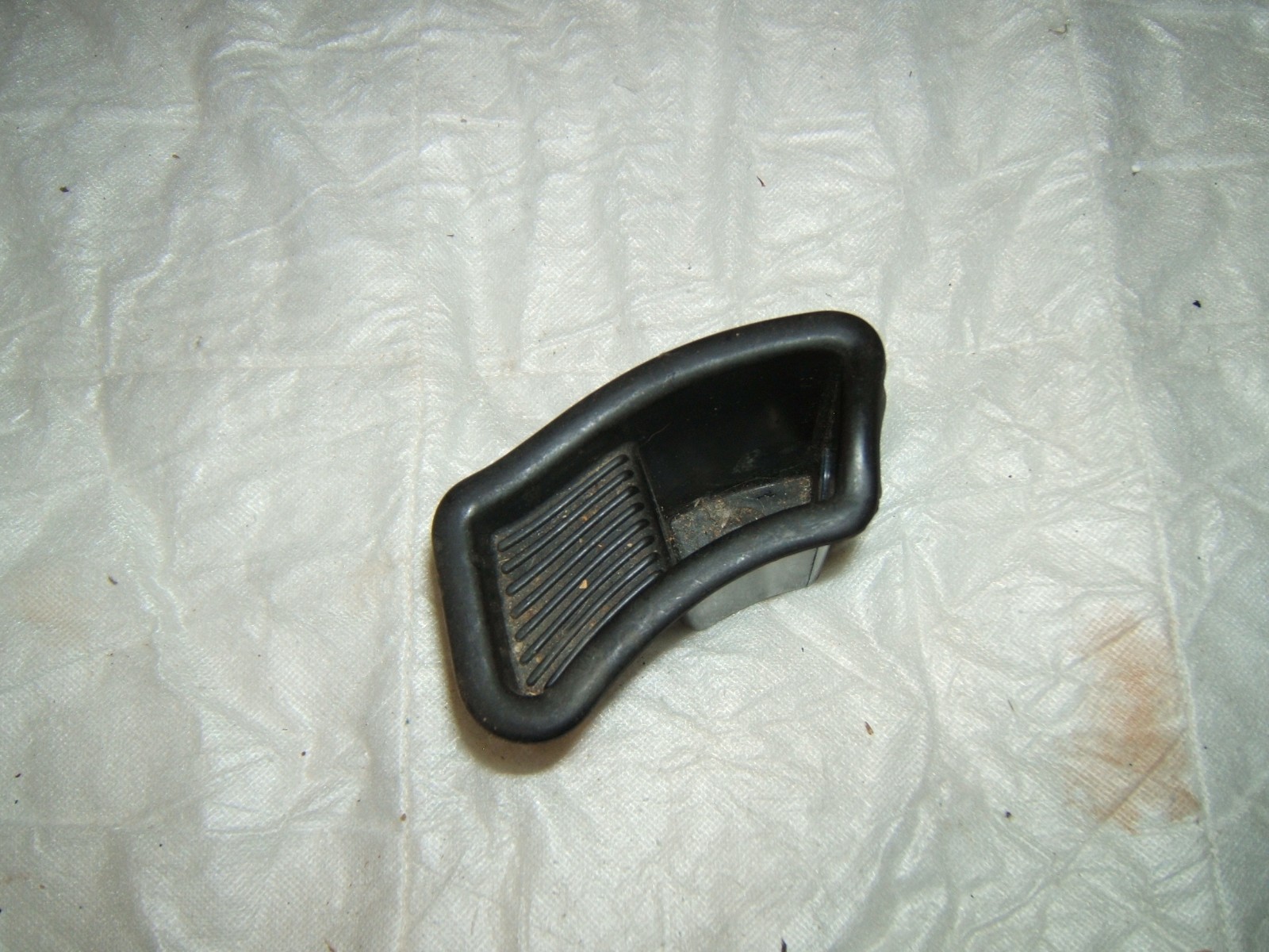1998 Jaguar XJ8 center centre console coin tray 1998 Jaguar XJ8 center centre console coin tray