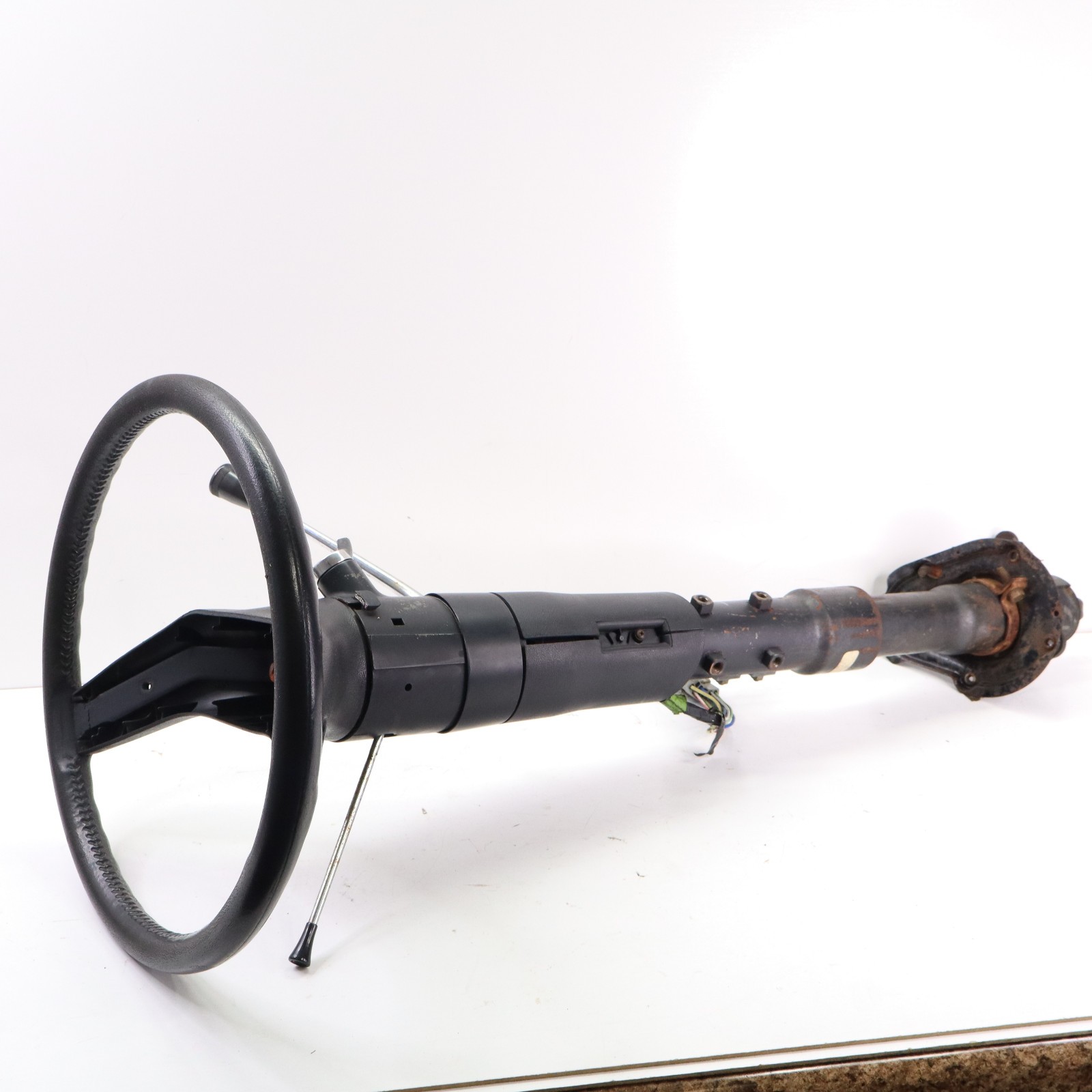1980-1986 Ford F150 F250 F350 Steering Column Tilt Automatic NO key 1980-1986 Ford F150 F250 F350 Steering Column Tilt Automatic NO key
