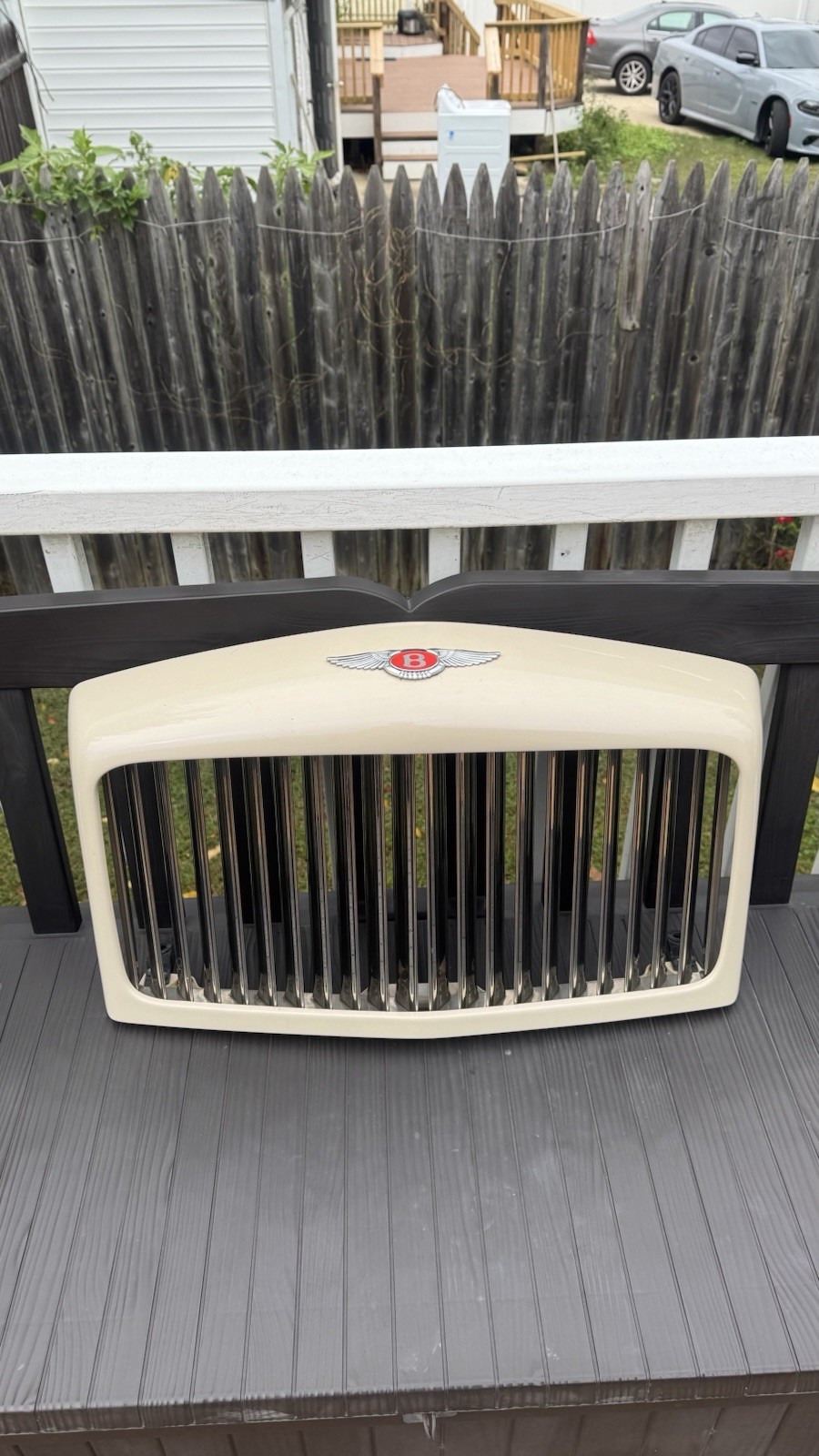 BENTLEY CONTINENTAL R GRILLE. RARE CHROME SLATS. GREAT CONDITION SEE PHOTOS