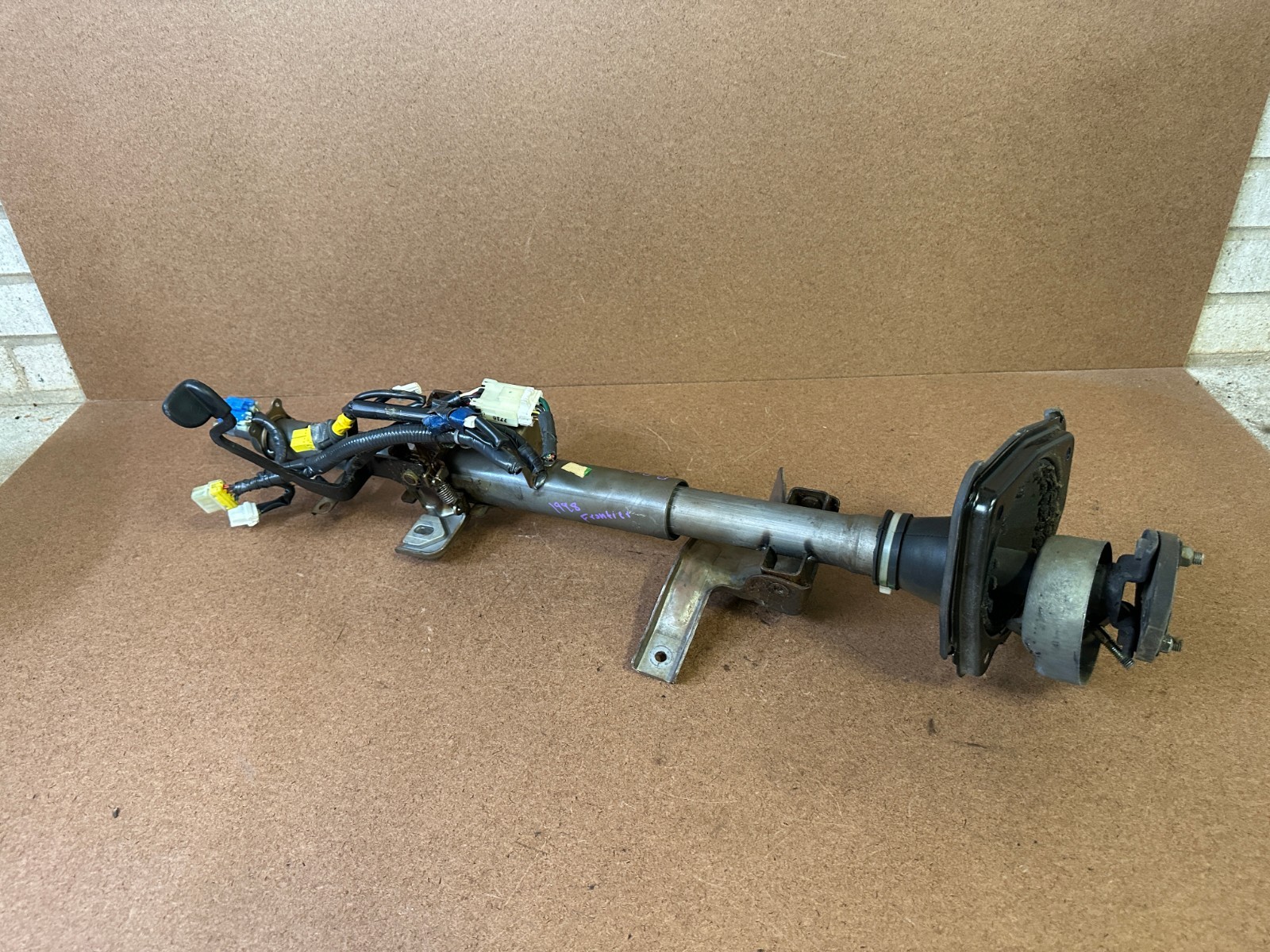 1998-2000 Nissan Frontier Bare Steering Column OEM