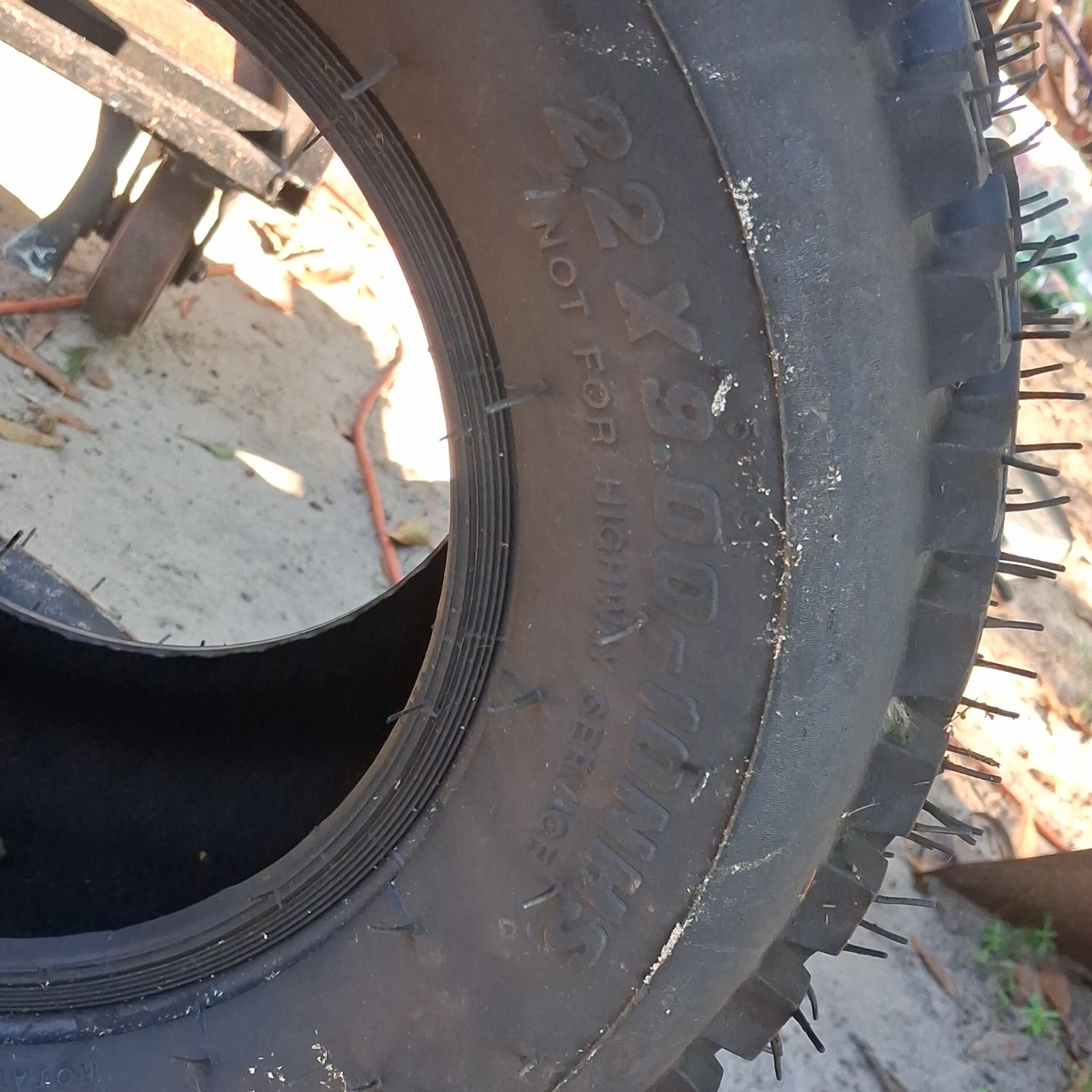 2 New Carlisle Stryker - 22x9-10 Tires 22910 22 9 10 2 New Carlisle Stryker - 22x9-10 Tires 22910 22 9 10