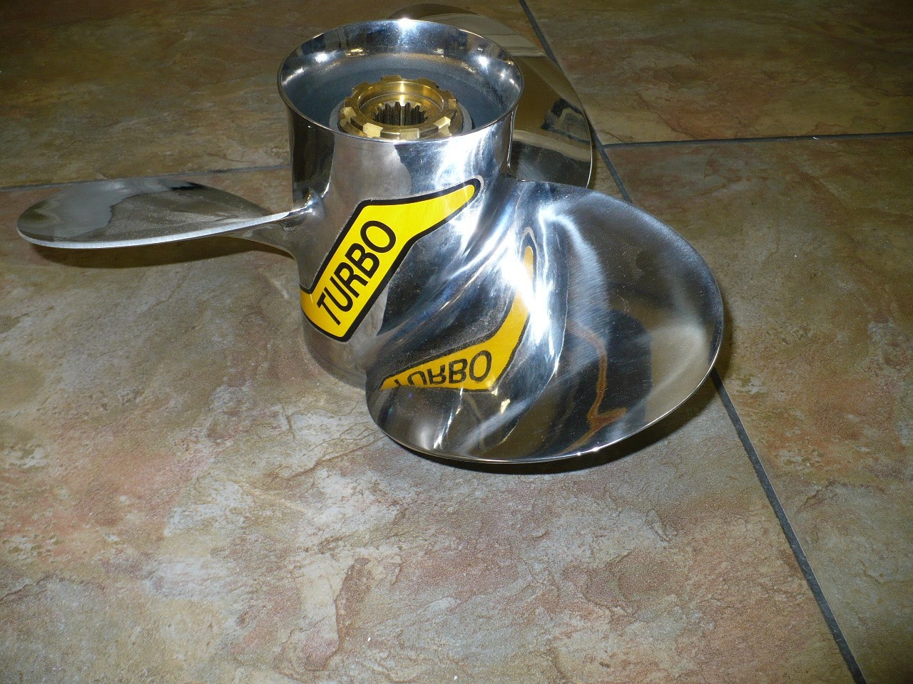 Mercury Stainless Steel propeller 14x13P Right Mercury Stainless Steel propeller 14x13P Right
