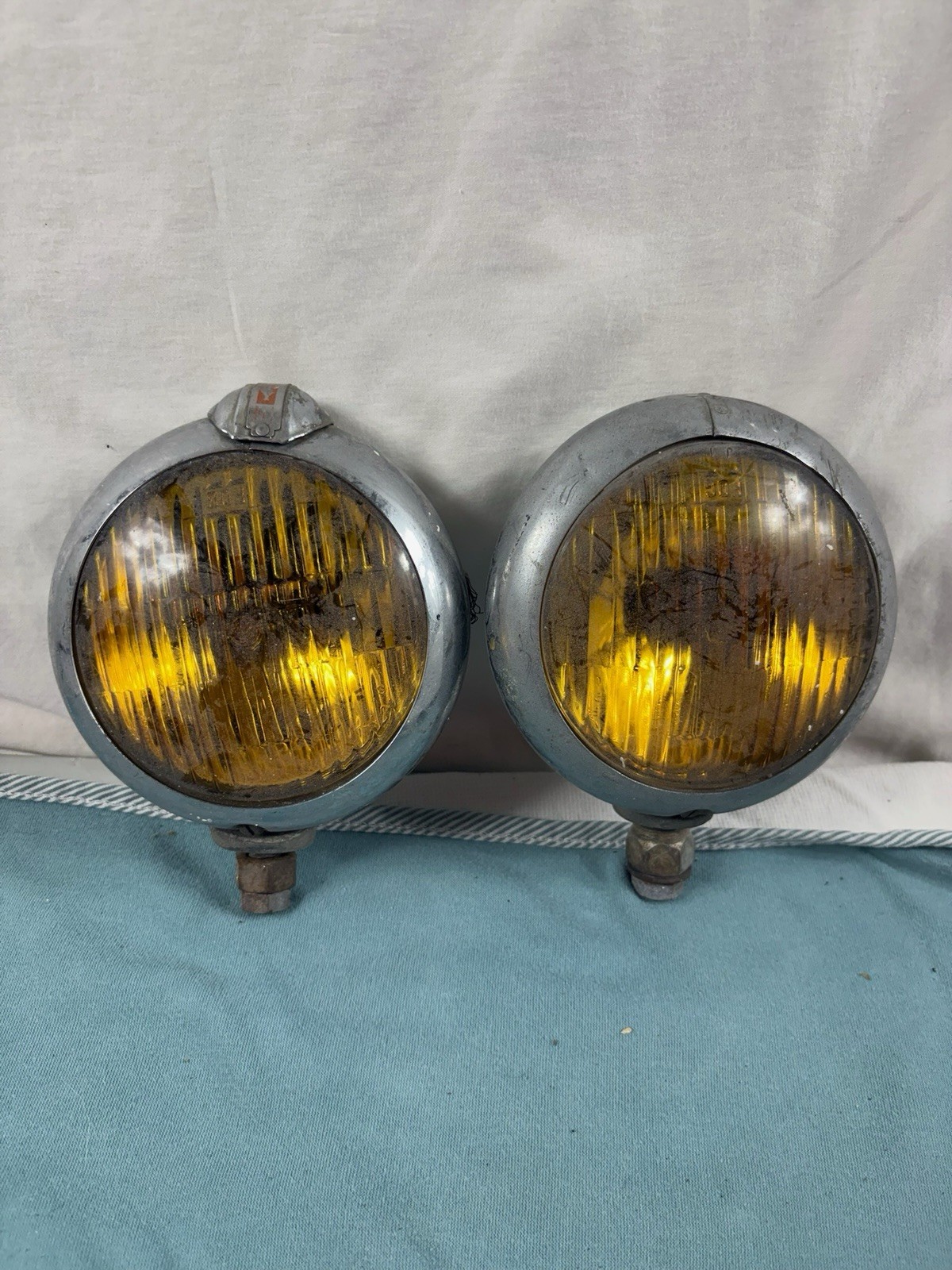 Pair Vintage Unity H1 Amber Glass Fog Lamps Driving Lights 1940s Rat Hot Rod OE Pair Vintage Unity H1 Amber Glass Fog Lamps Driving Lights 1940s Rat Hot Rod OE
