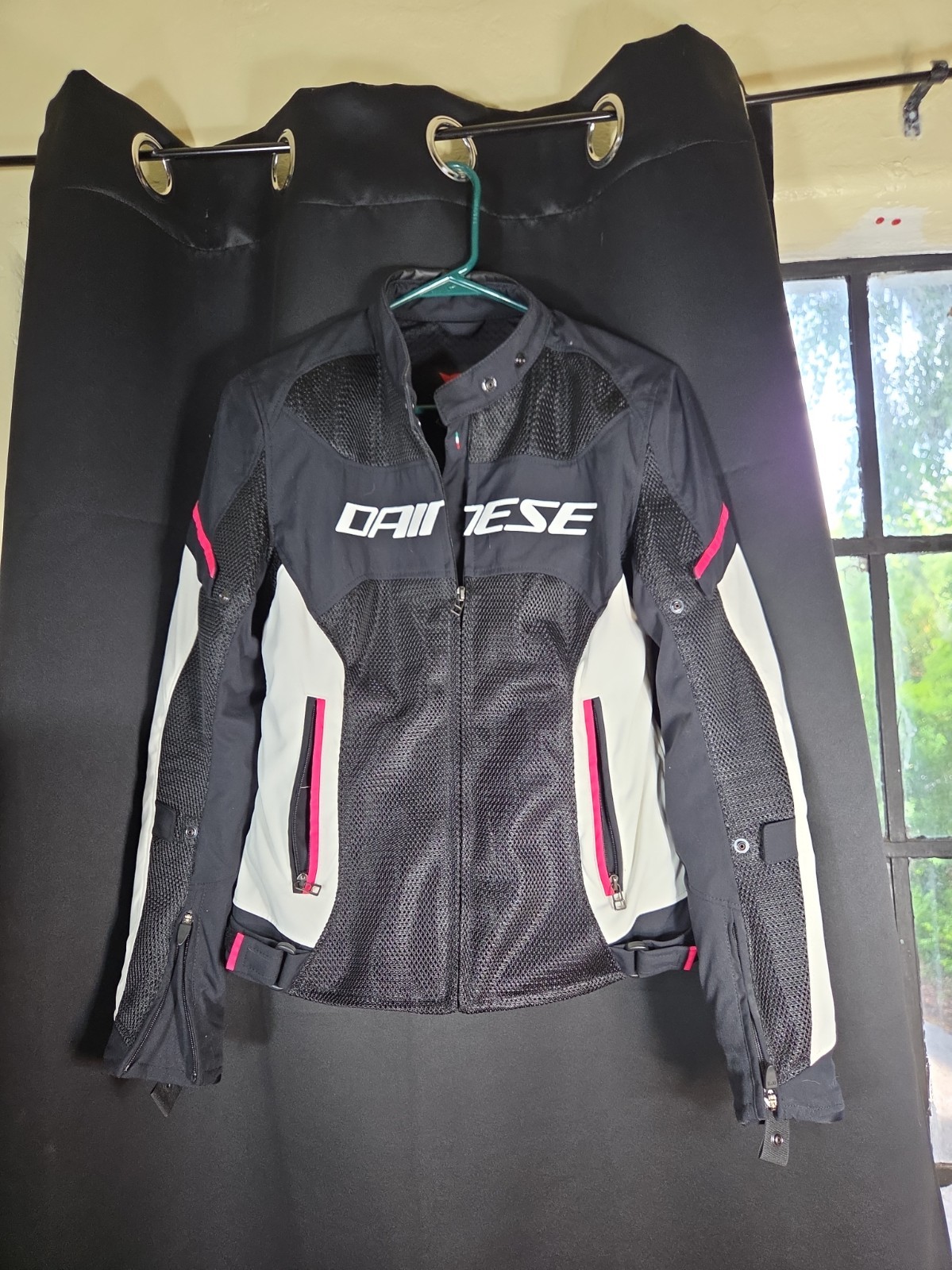 Dainese Women’s  Padded Motorcycle Riding Jacket Size 40 Full Zip Up