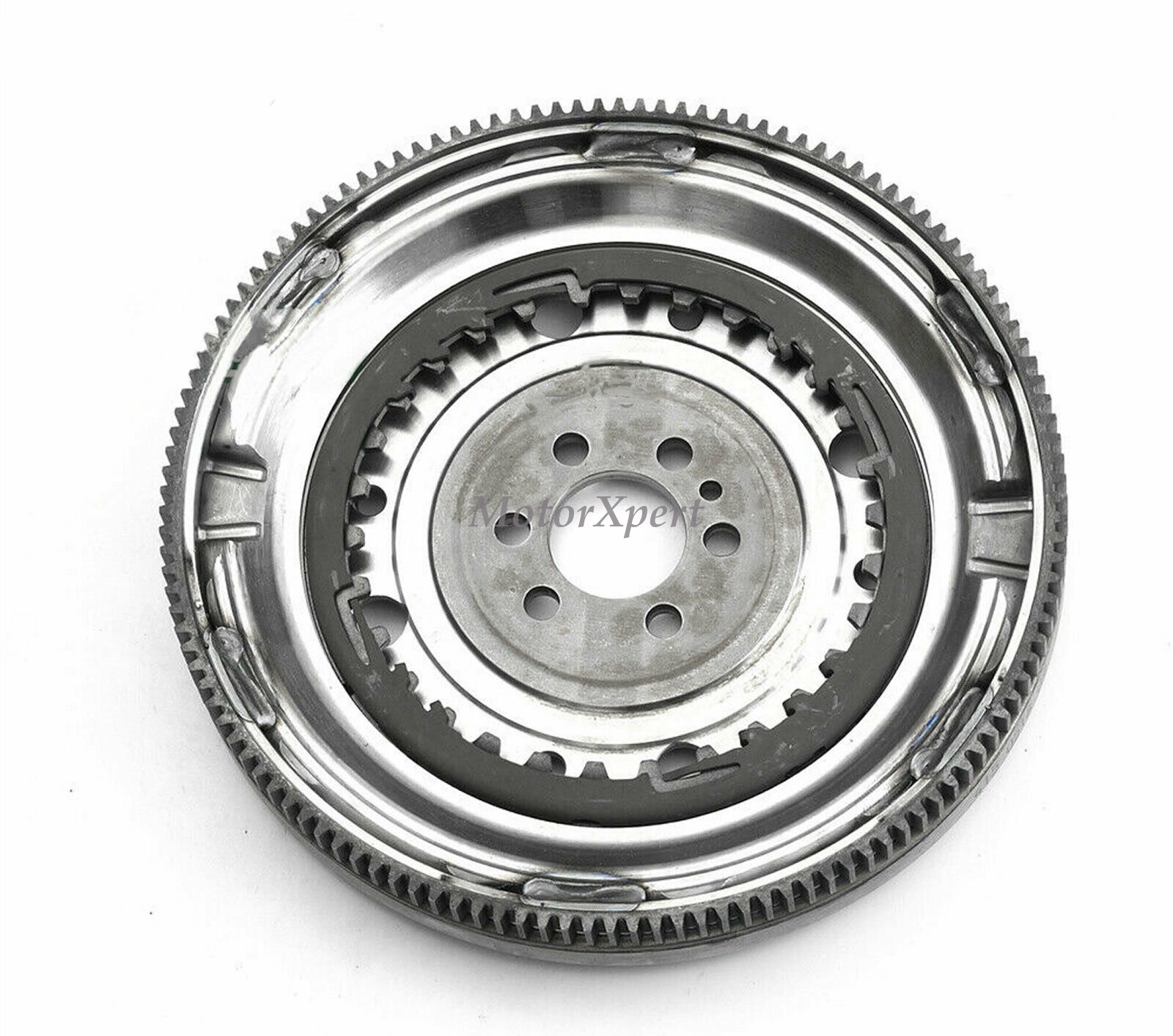 03F105266C OEM LUK Dual Mass Flywheel For 2016-2017 SEAT ATECA KH7 IBIZA 6J5 1.4
