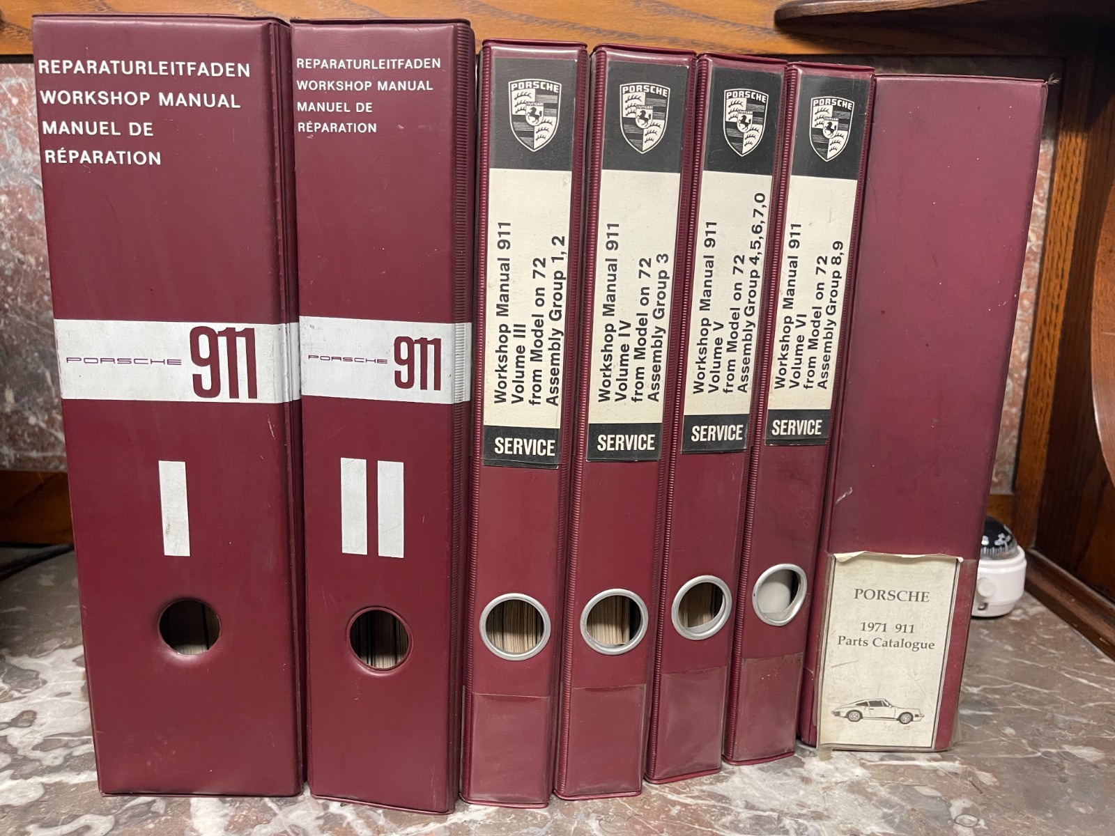 Genuine Porsche factory repair manuals and factory parts catalogue 1971 Genuine Porsche factory repair manuals and factory parts catalogue 1971