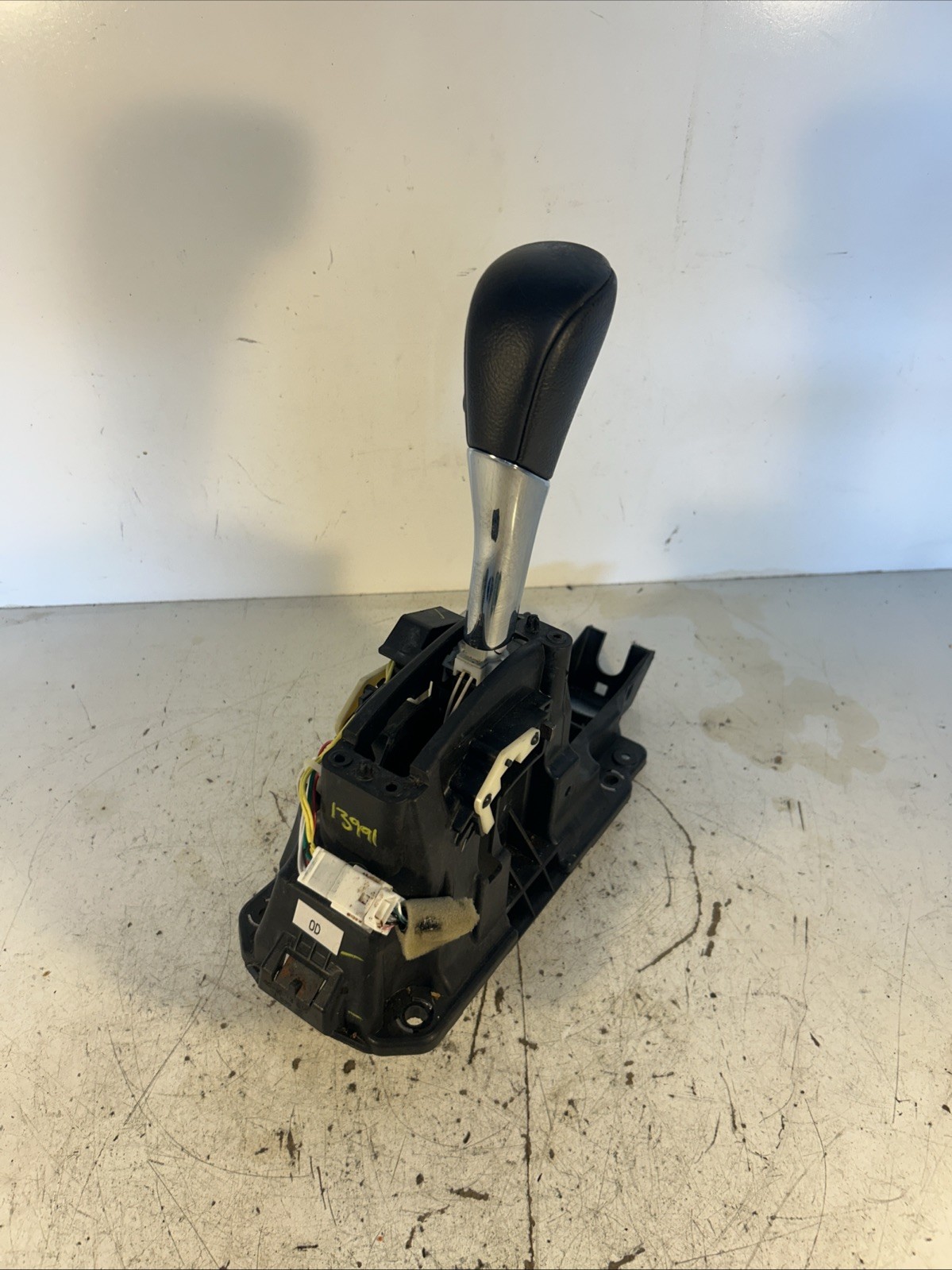 2013-2020 Nissan Pathfinder Altima Automatic Floor Gear Shifter Assembly OEM 2013-2020 Nissan Pathfinder Altima Automatic Floor Gear Shifter Assembly OEM