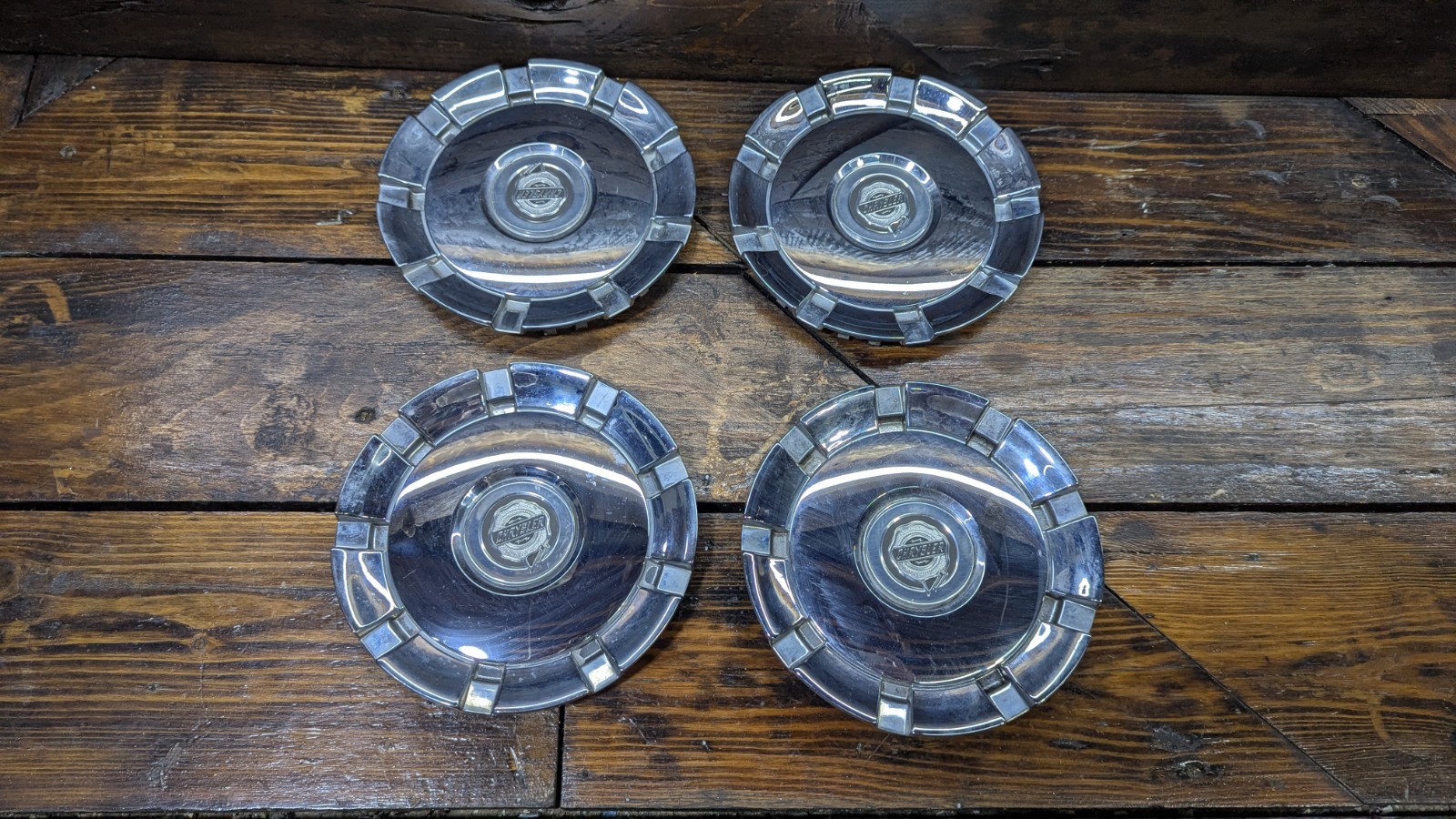 2005 Chrysler 300 Wheel Center Caps Chrome Finish 1DJ99TRMAA SET of 4~S16 2005 Chrysler 300 Wheel Center Caps Chrome Finish 1DJ99TRMAA SET of 4~S16