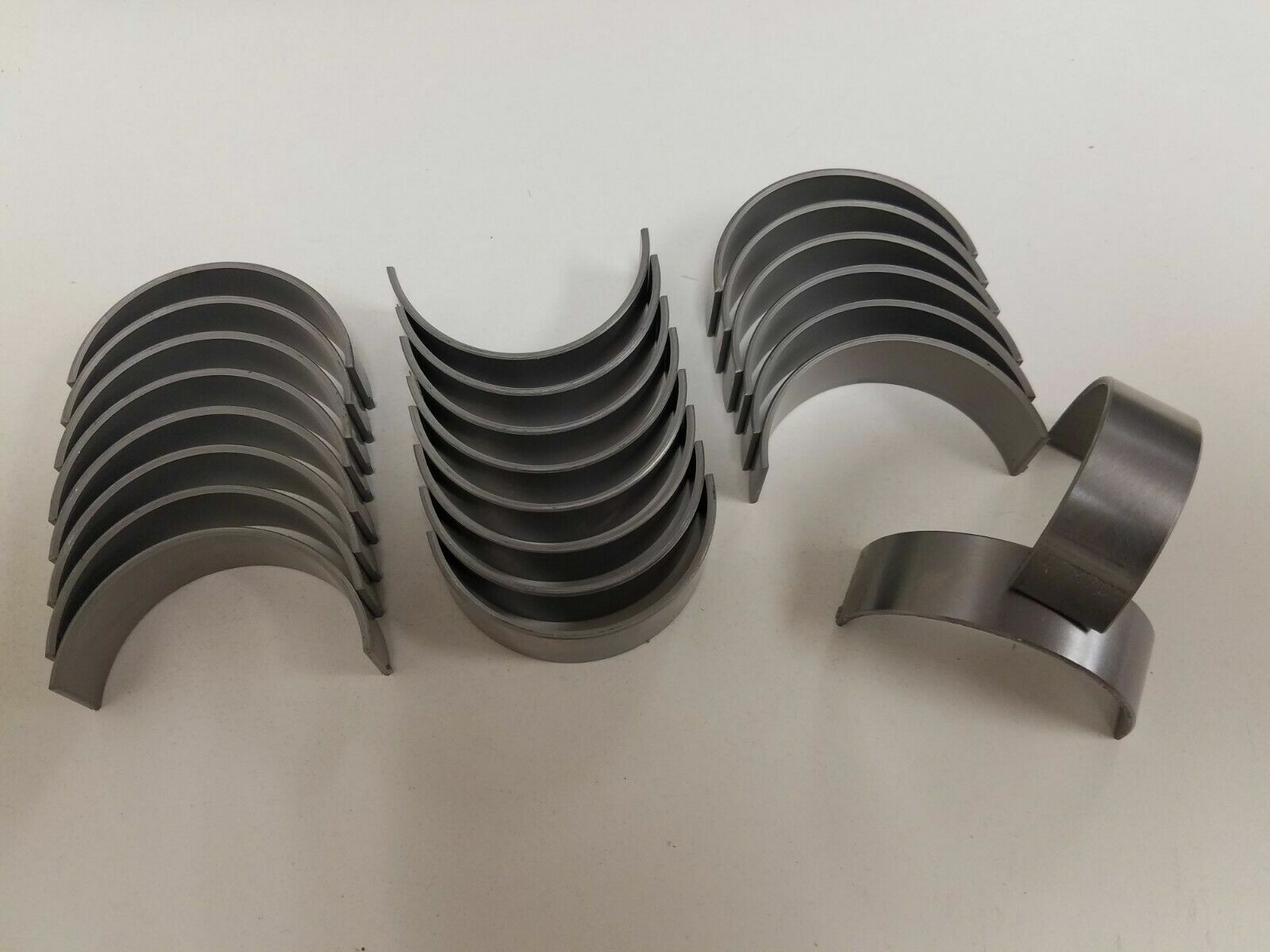 LAMBORGHINI REVENTON ENGINE CONNECTING ROD BEARING SET - STANDARD LAMBORGHINI REVENTON ENGINE CONNECTING ROD BEARING SET - STANDARD