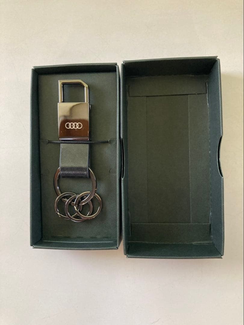 Audi Black Chrome Metal Keychain Key Ring key fob Rare Japan Unused gift present