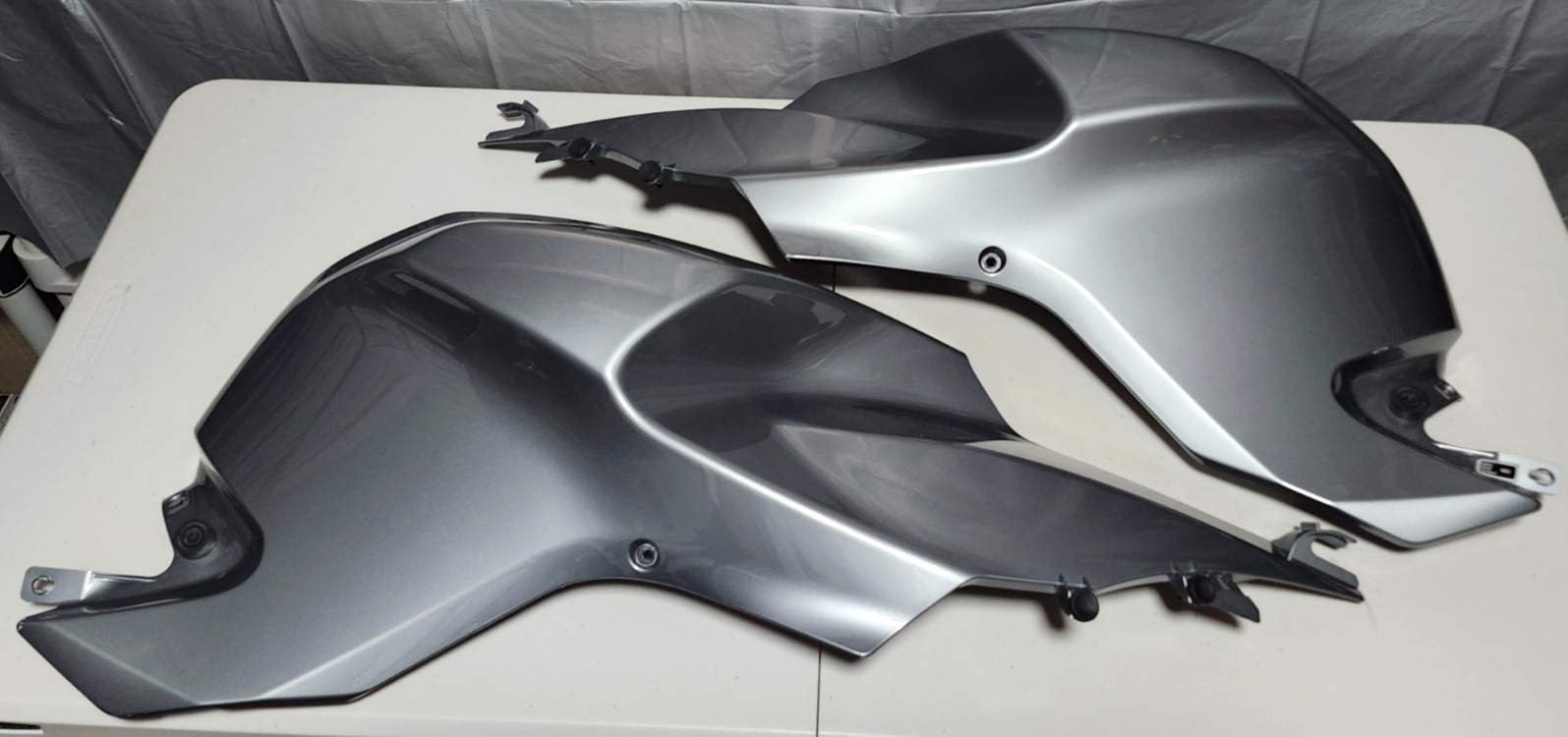 OEM BMW K1200S / K1300S Fairing Tank Side Cover L & R Set #4663-7677776 #7677775 OEM BMW K1200S / K1300S Fairing Tank Side Cover L & R Set #4663-7677776 #7677775