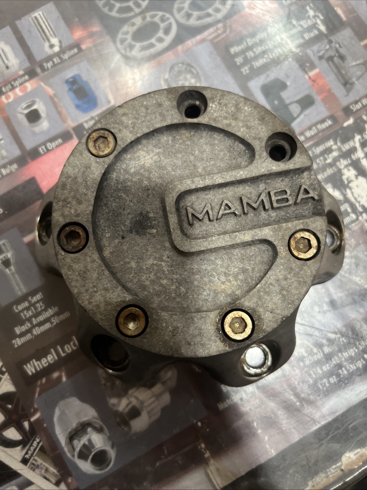 Mamba Bolt-On Center Cap 6 Lug Chrome Black PMB4410-6/7 LG0711-22. 1 Used Mamba Bolt-On Center Cap 6 Lug Chrome Black PMB4410-6/7 LG0711-22. 1 Used