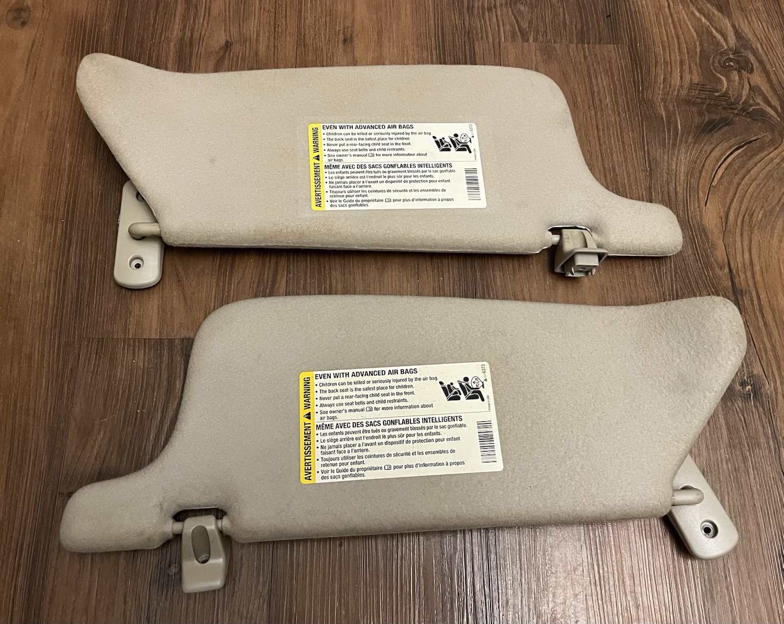 2004-2012 Chevy Colorado GMC Canyon Gray Sunvisor Sun Visor Set Pair OEM