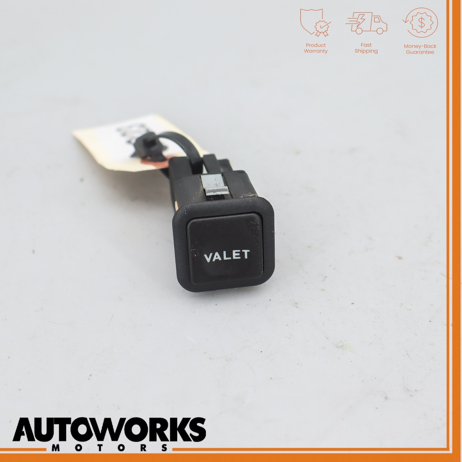 97-06 Jaguar XK8 XKR X100 Front Left Driver Side Dash Valet Parking Button OEM 97-06 Jaguar XK8 XKR X100 Front Left Driver Side Dash Valet Parking Button OEM