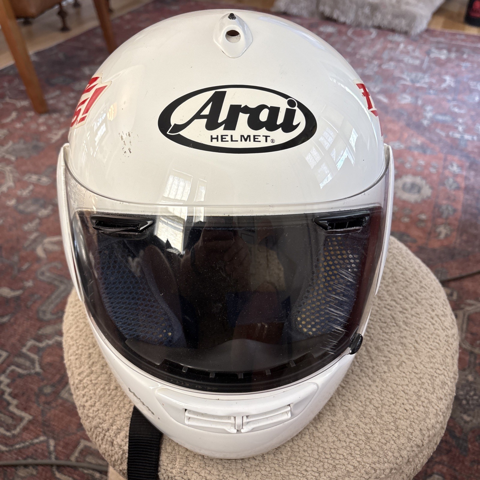 Arai Helmet Quantum/e Snell DOT Complex Laminate Construction White XL Adult Arai Helmet Quantum/e Snell DOT Complex Laminate Construction White XL Adult