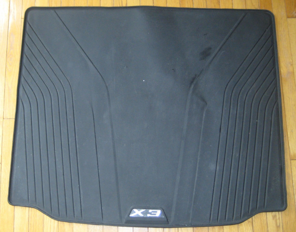 BMW X3 OEM CARGO MAT 2017-2024 Rubber Rear BMW factory Mat BMW X3 OEM CARGO MAT 2017-2024 Rubber Rear BMW factory Mat