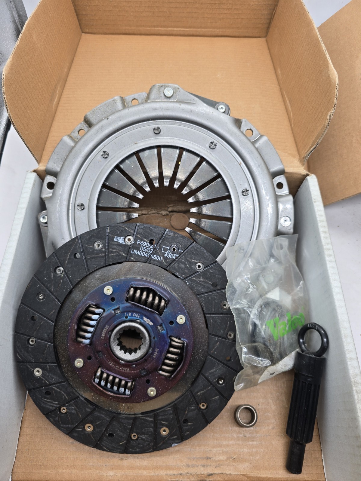 Daikin Clutch Kit 09022 for Isuzu Rodeo 1993-1994 14 spline Daikin Clutch Kit 09022 for Isuzu Rodeo 1993-1994 14 spline