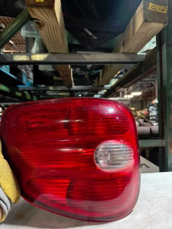 1997-1999 Ford F-150 Pickup Flareside Driver Left Tail Light 80654