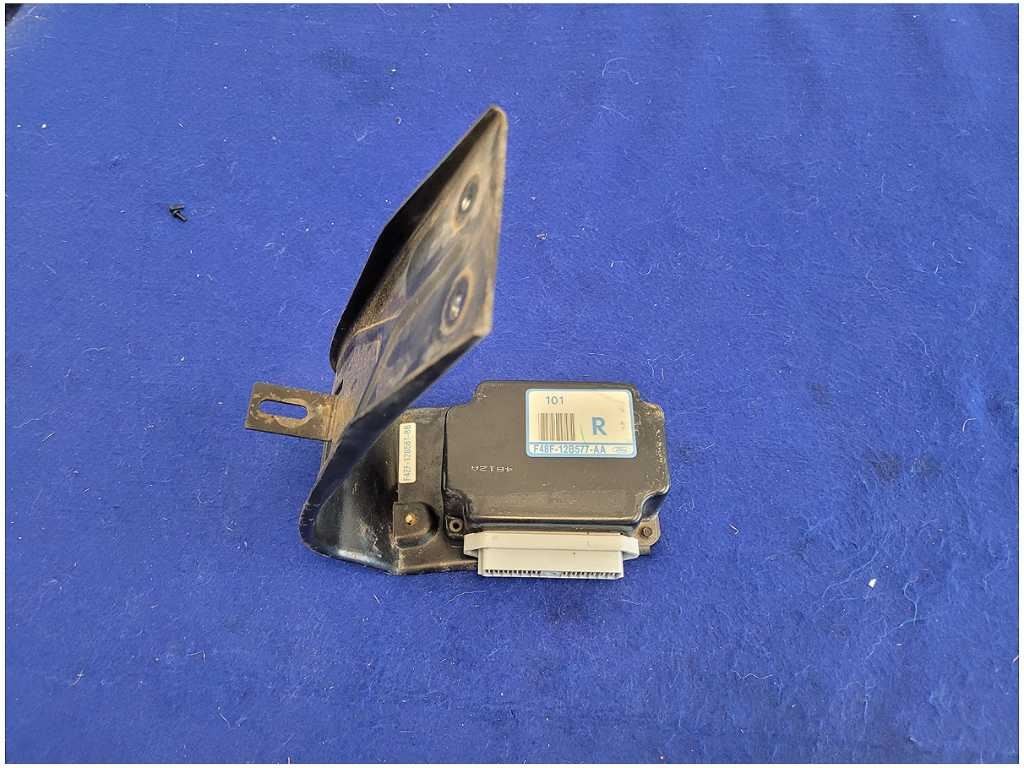 1994-1998 Ford Mustang GT CCRM Constant Control Module Blue R Relay 2907