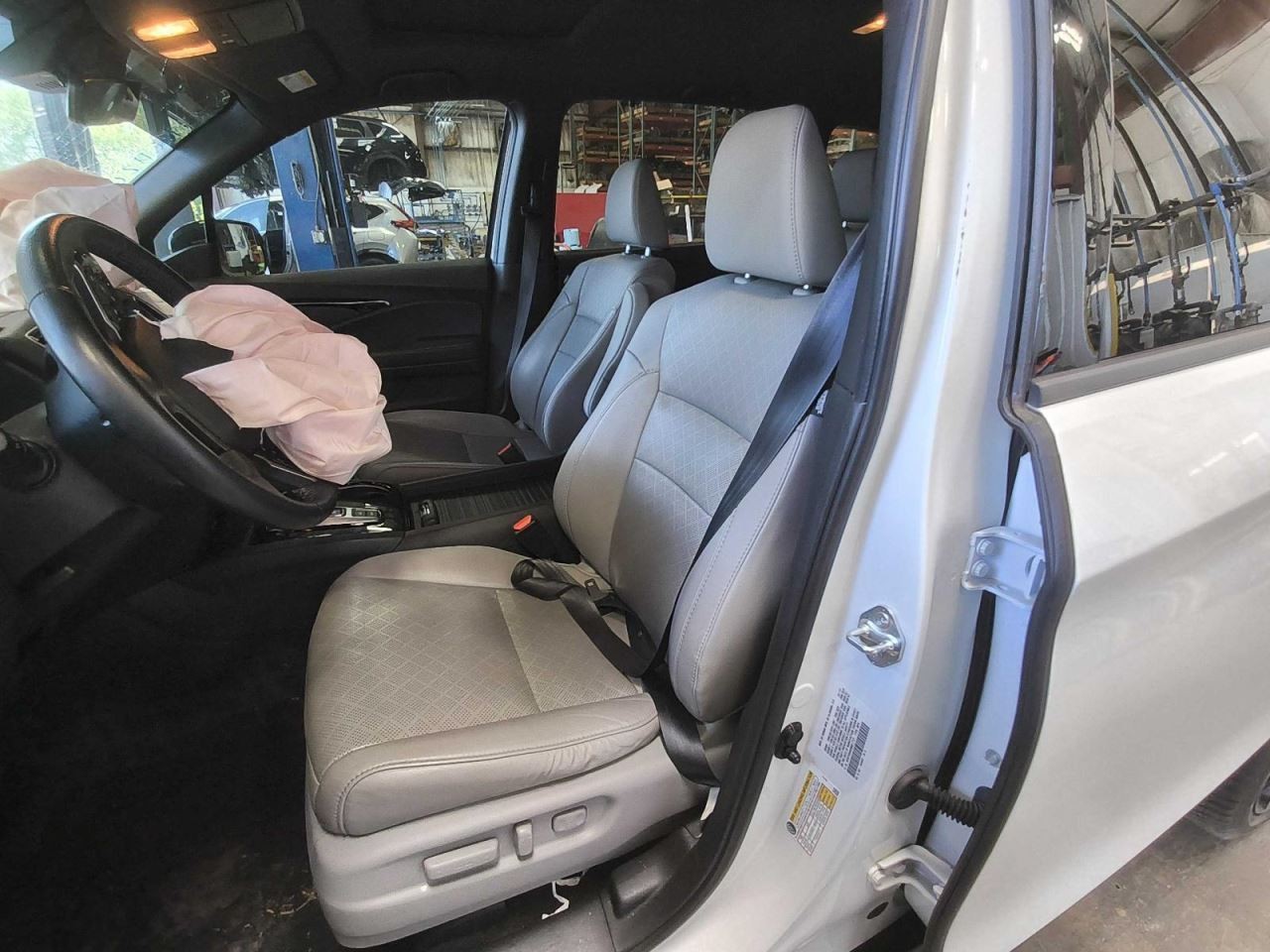 (LOCAL PICKUP ONLY) Driver Front Seat Leather Electric Fits 19-21 PASSPORT 82290